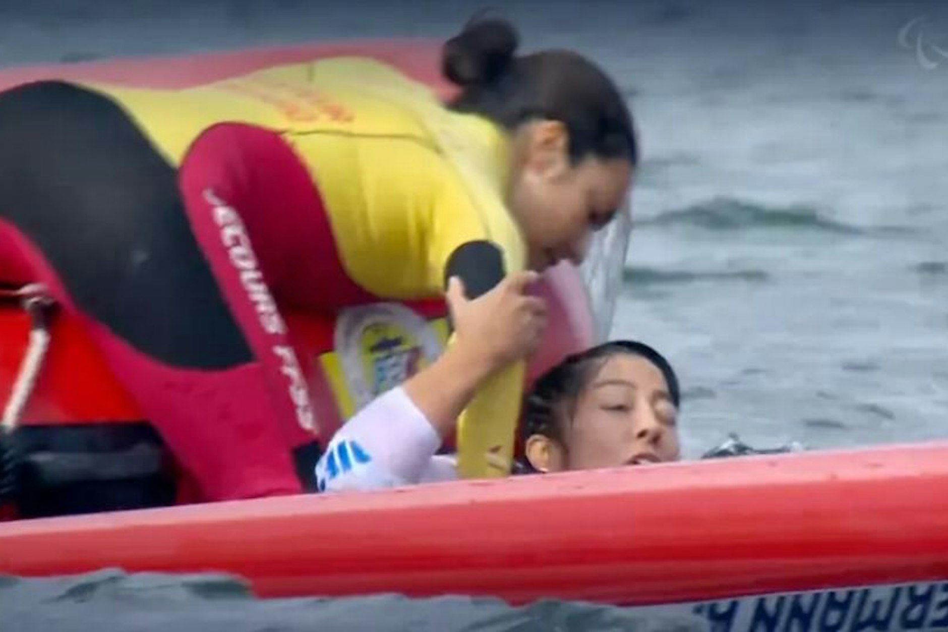 Musste gerettet werden: Para-Kanutin Katherinne Wollermann.