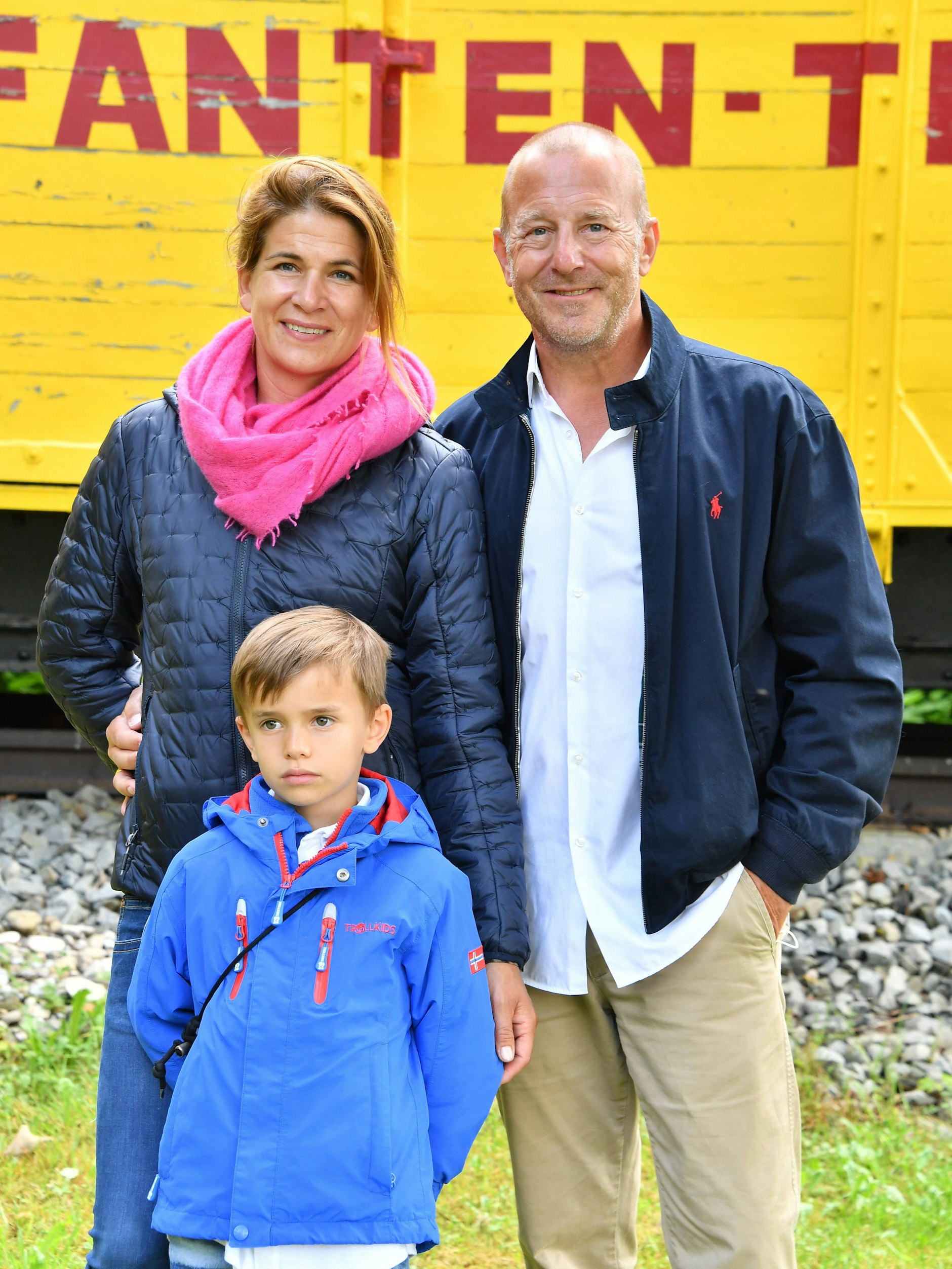 Marie-Jeanette und Heino Ferch mit Sohn Gustav.