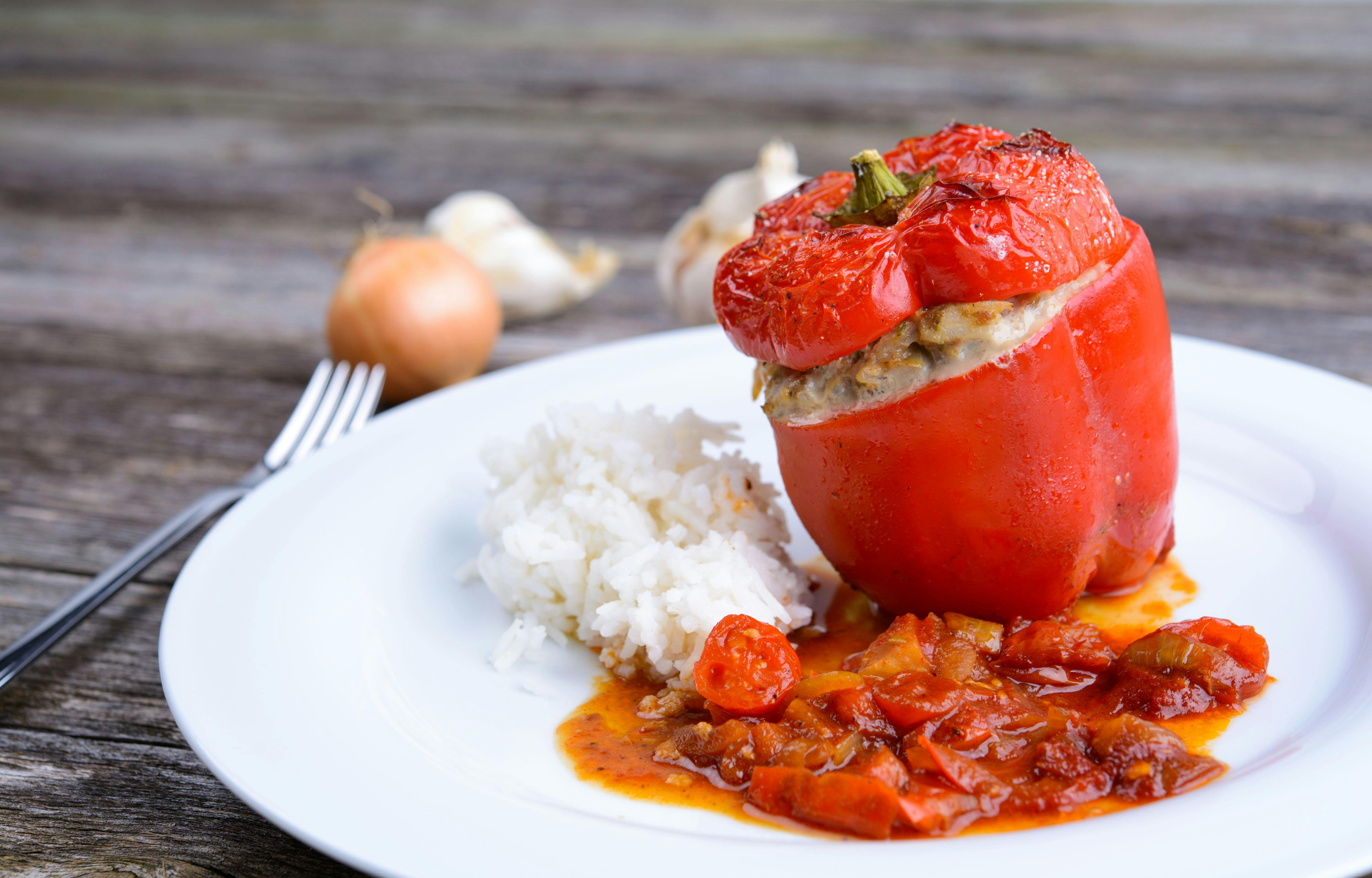 Omas gefüllte Paprika – hier das geniale Rezept! Omas gefüllte Paprika – hier das geniale Rezept!