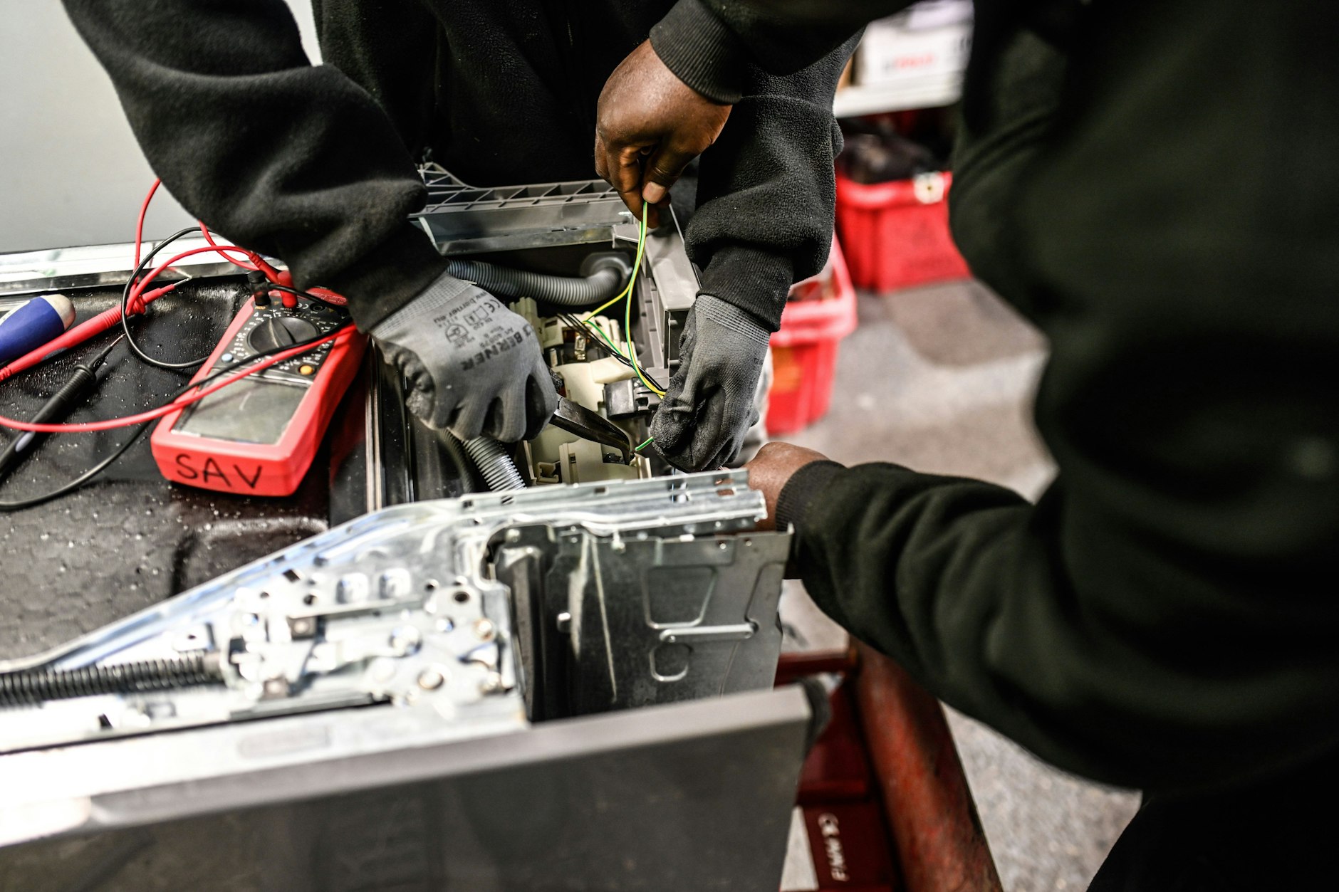 Anstatt kaputte Elektrogeräte direkt auszutauschen, soll der Reparaturbonus dazu anregen, defekte Geräte reparieren zu lassen.&nbsp;