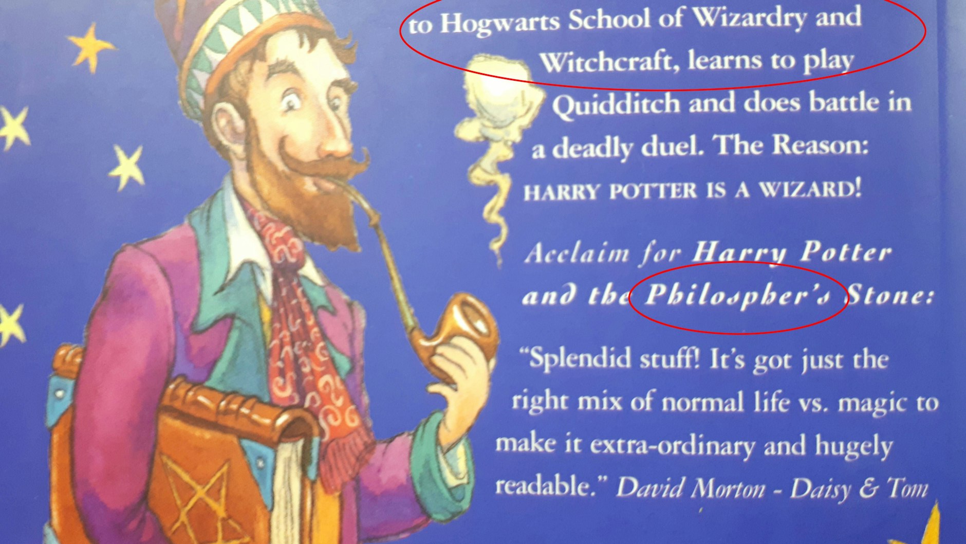 Die Fehler auf der Rückseite der Erstausgabe von Harry Potter and the Philosopher's Stone sind hier rot eingekreist.