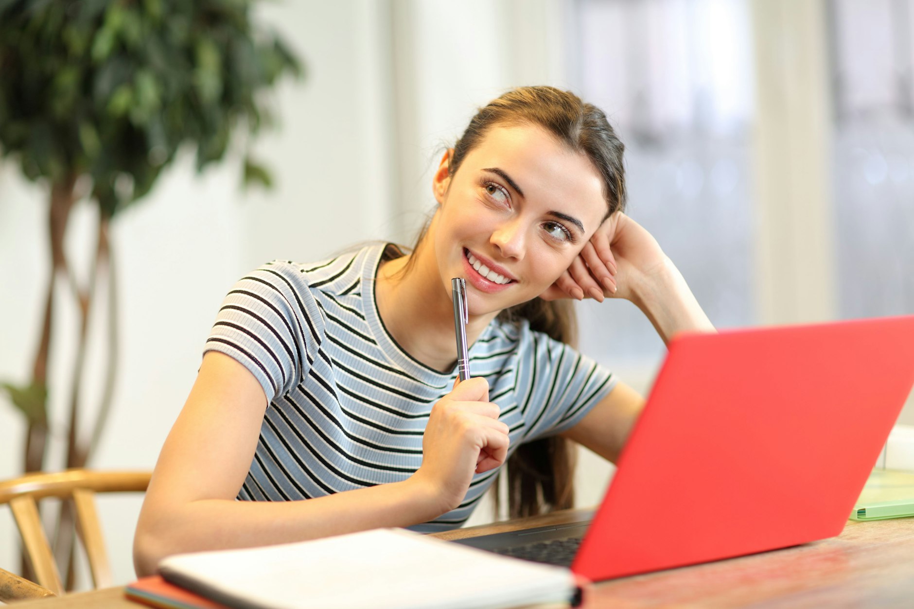 Im Oktober dürfen laut Horoskop drei Sternzeichen auf eine Gehaltserhöhung hoffen.