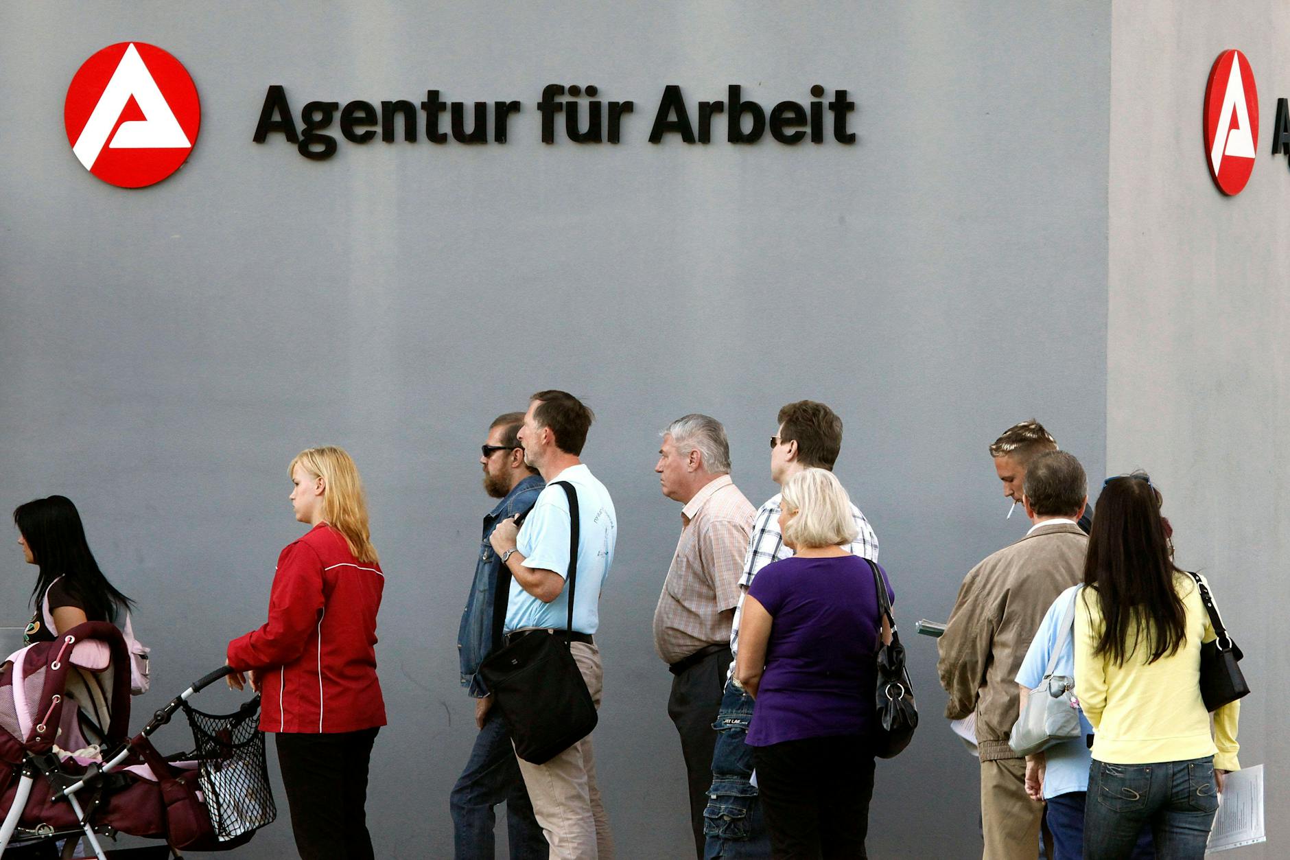 Immer mehr Städte schlagen Alarm wegen des Missbrauchs beim Bürgergeld.