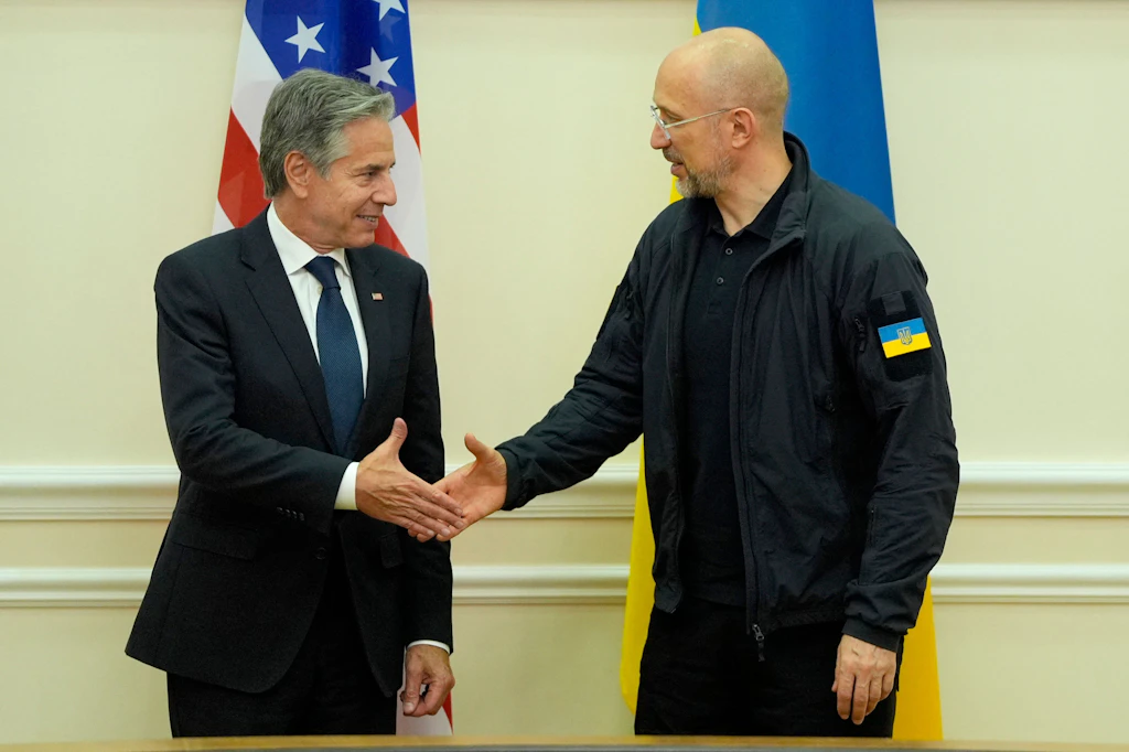 Bericht: USA werden der Ukraine den Einsatz von Langstreckenraketen gegen Russland erlauben