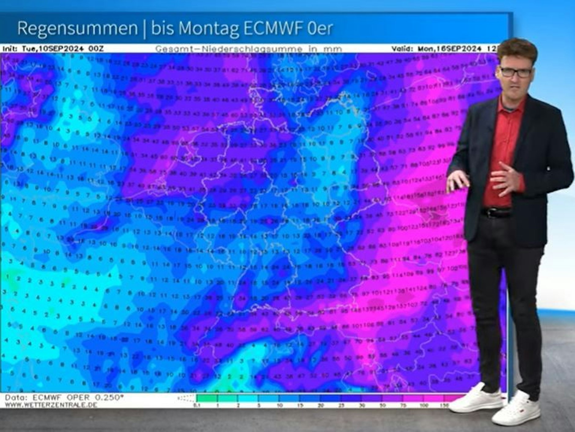 Dominik Jung von wetter.net zeigt die erwarteten Regenmengen. 