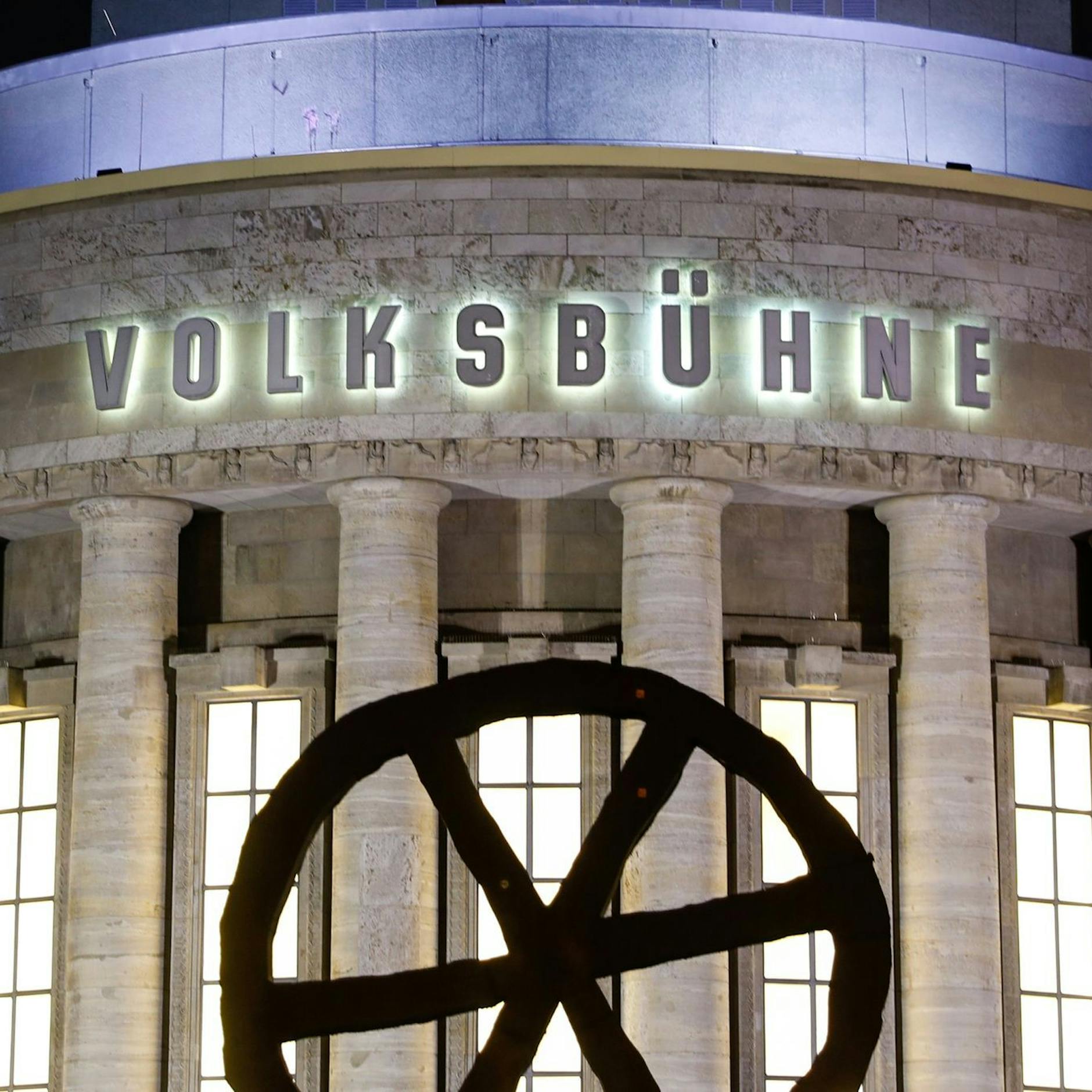 Image - Ohne Scheu vor Nacktheit: Berliner Volksbühne sucht Seniorinnen für Inszenierung von Florentina Holzinger
