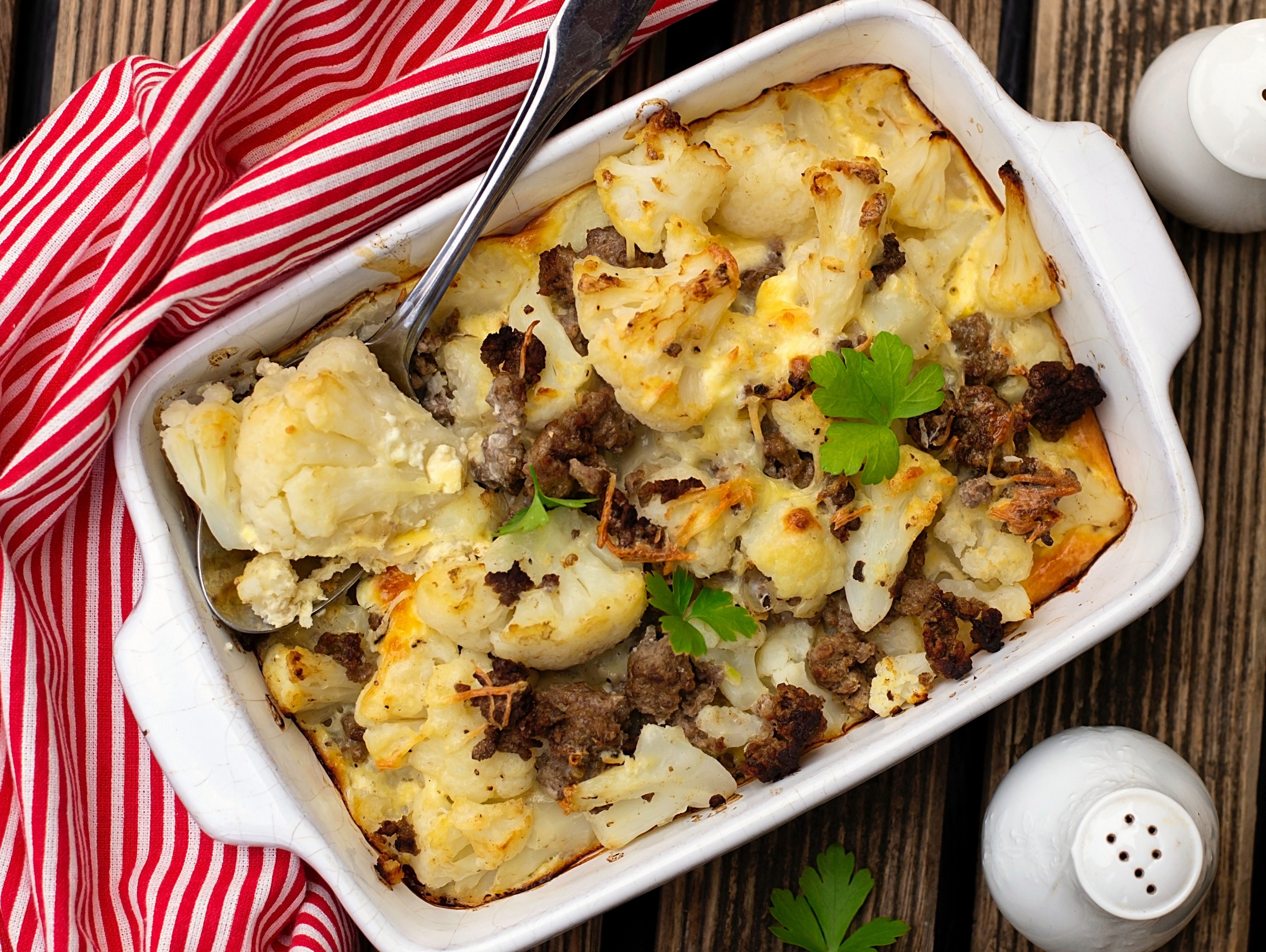 Nach Omas Rezept: Blumenkohl-Gratin mit Hackfleisch und Käse