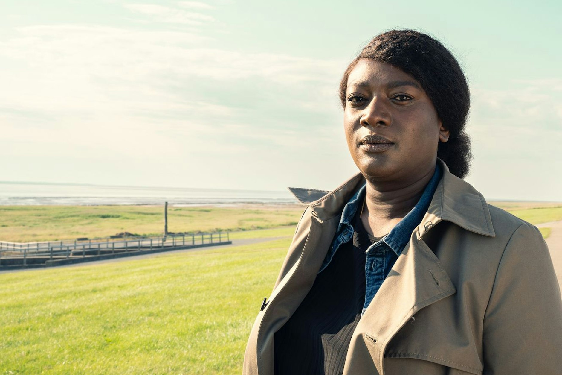 Thelma Buabeng spielt in ihrem neuen Film eine Polizistin an der dänischen Grenze. Privat lebt sie in Berlin-Pankow.