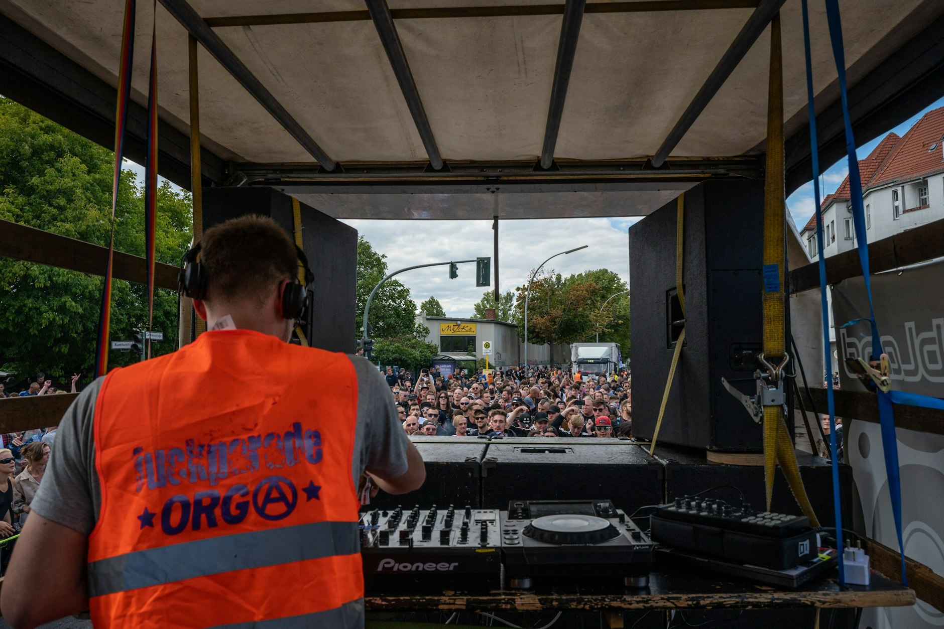 Die Fuckparade zieht jedes Jahr Tausende Teilnehmer an.