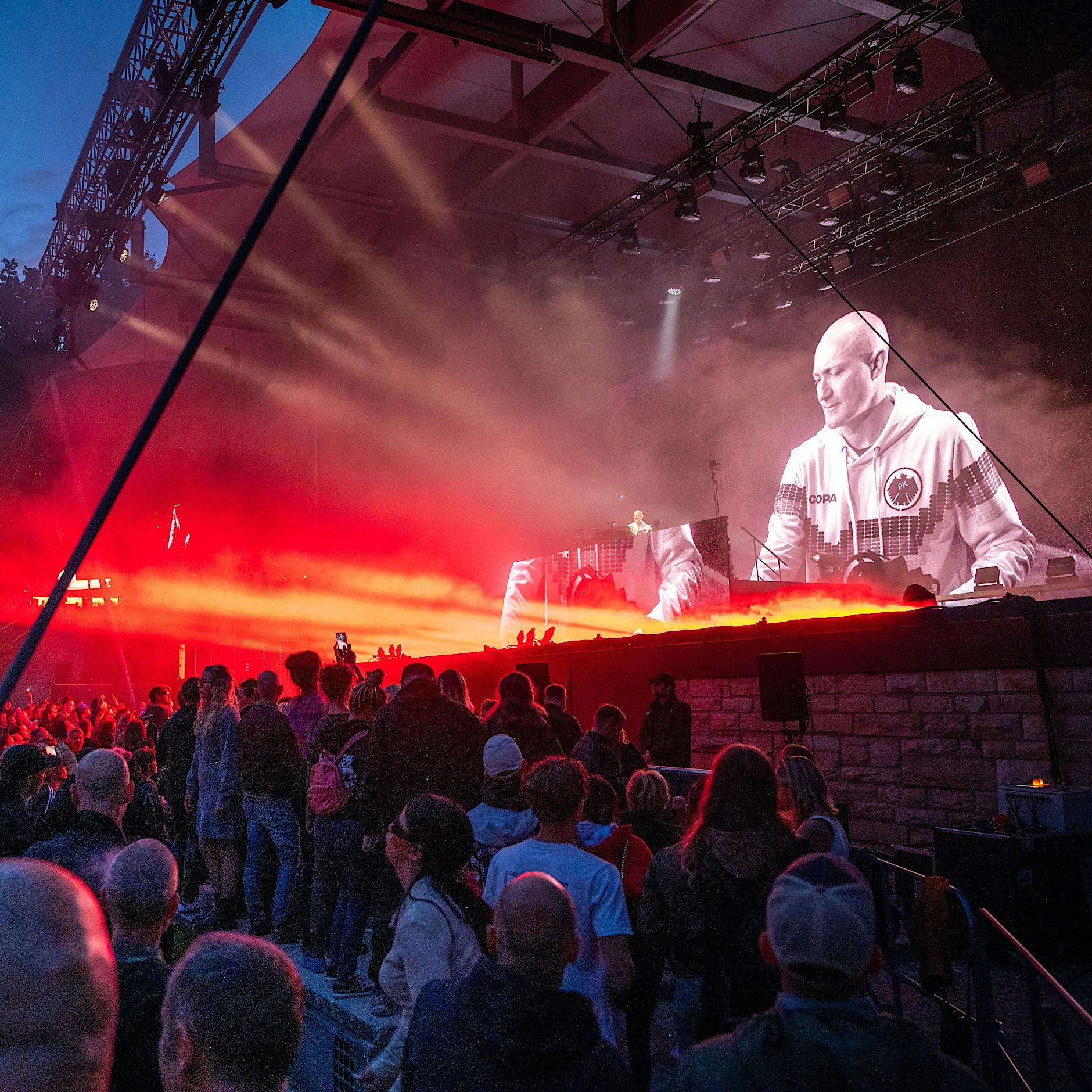 Paul Kalkbrenner in der Berliner Waldbühne: Heimspiel für den 1. FC St. Paule