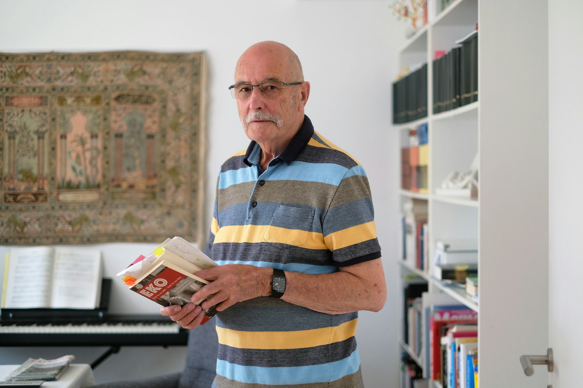 Karl Döring, ex direttore generale delle ferriere di Eisenhüttenstadt: esperienze, vicissitudini e incontri con partner e amici sovietici permeano la sua vita.
