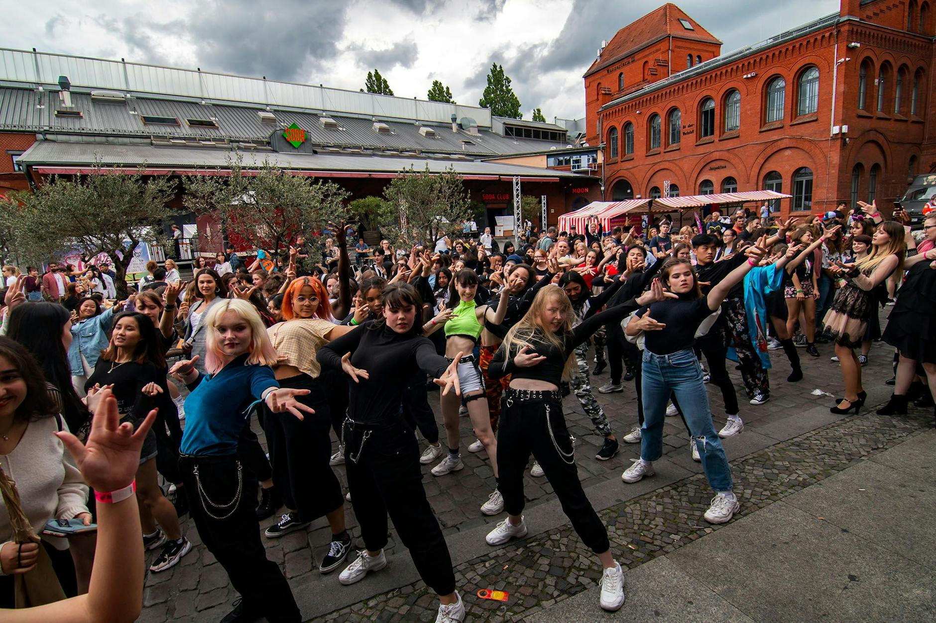 K-Pop-Tanz in Prenzlauer Berg: Von Mittwoch bis Freitag findet hier das Koreanische Kulturfestival statt. 
