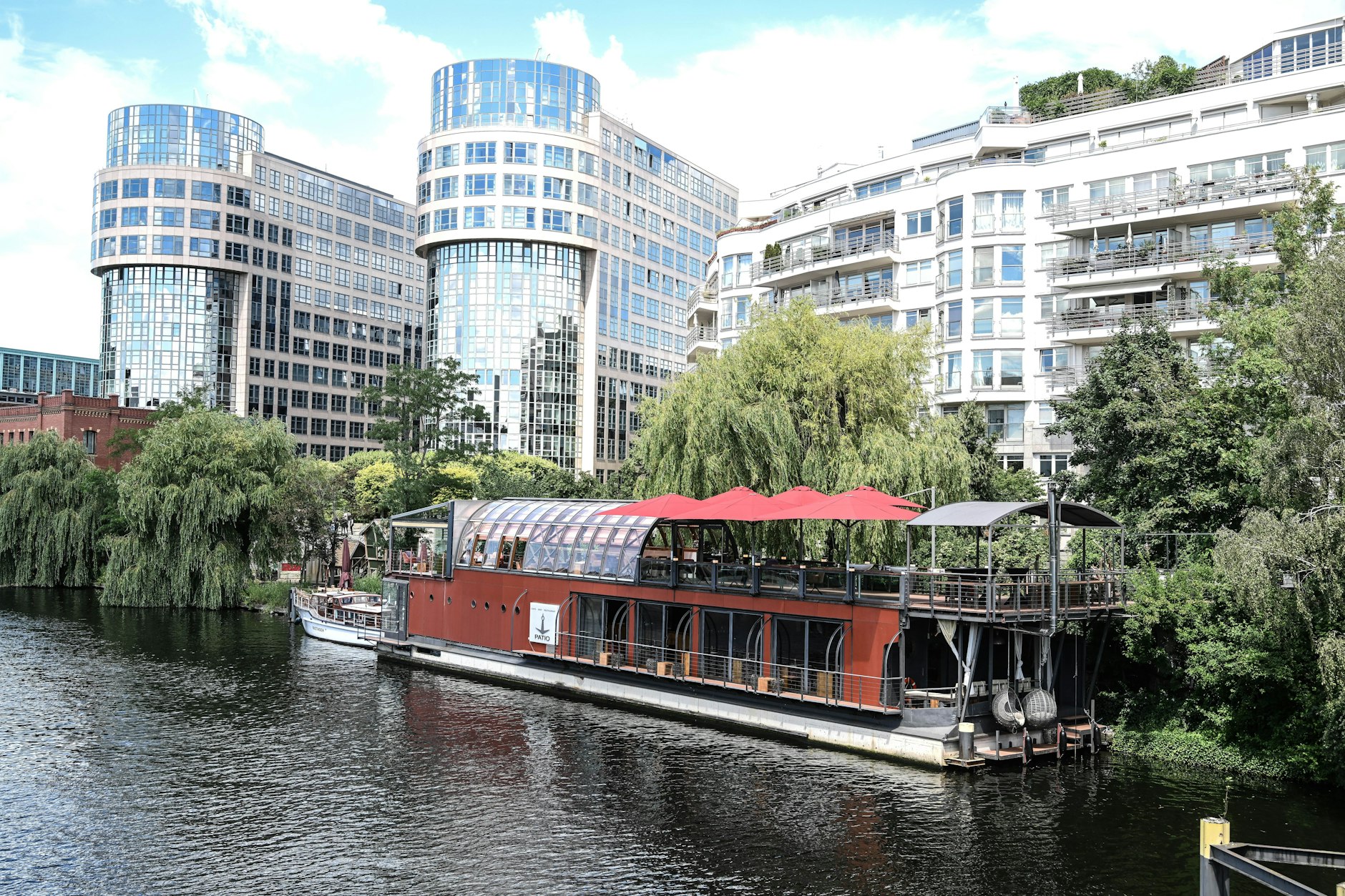 Schön ist’s am Helgoländer Ufer allemal – nur können die Speisen im Patio leider nicht mithalten.