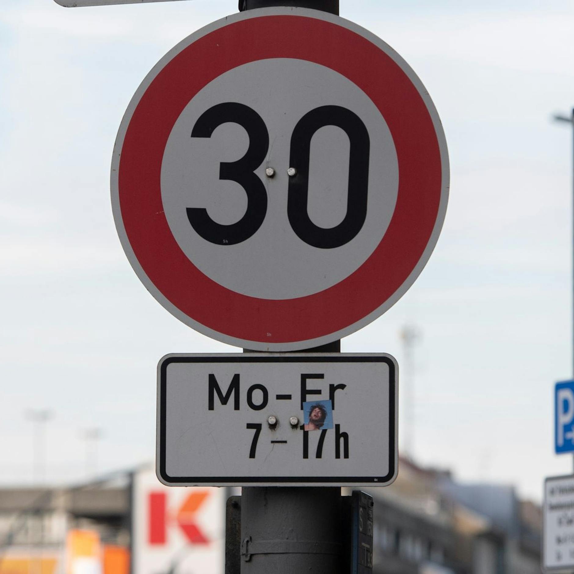 Senat will Tempo 30 vor Schulen, Kitas und Seniorenheimen aufweichen