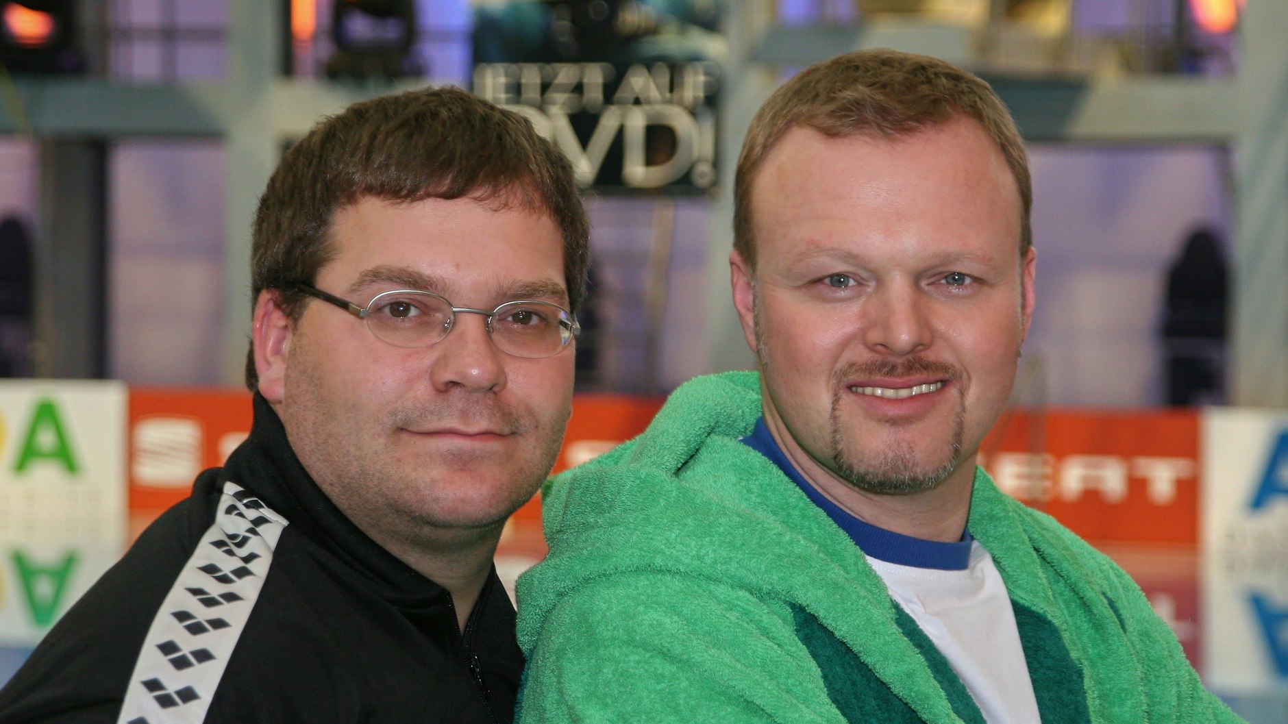 Elton und Stefan Raab (hier beim TV Total Turmspringen 2005) haben jahrelang zusammen an TV-Shows gearbeitet.