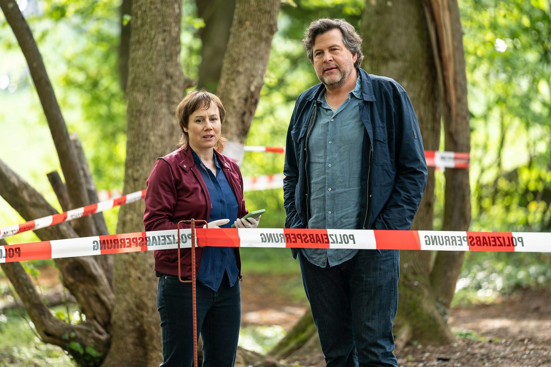 Franziska Tobler (Eva Löbau) und Friedemann Berg (Hans-Jochen Wagner) am Tatort