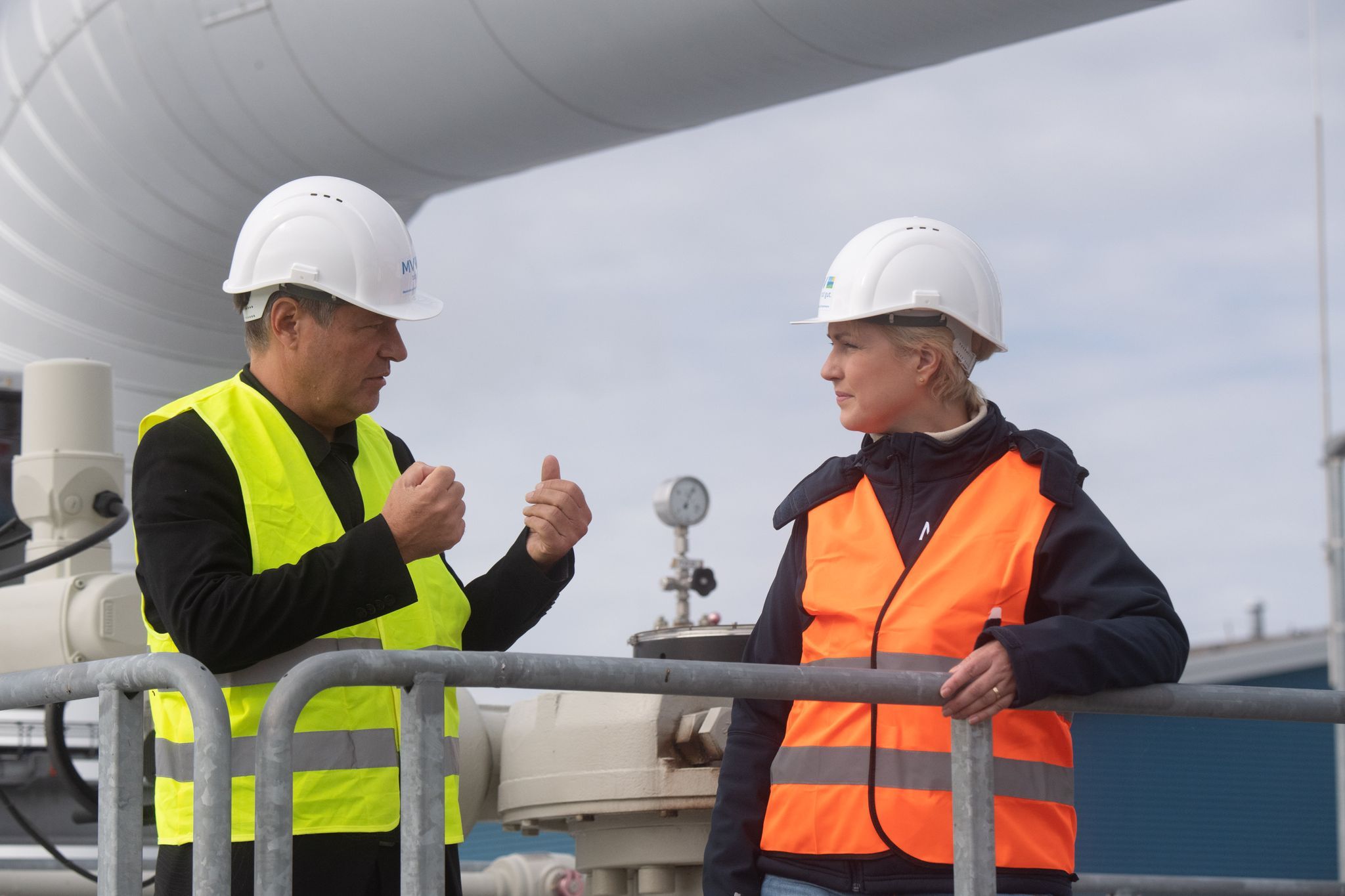 Habeck: Gaskrise ist beendet, was wird jetzt aus dem LNG-Terminal Rügen?
