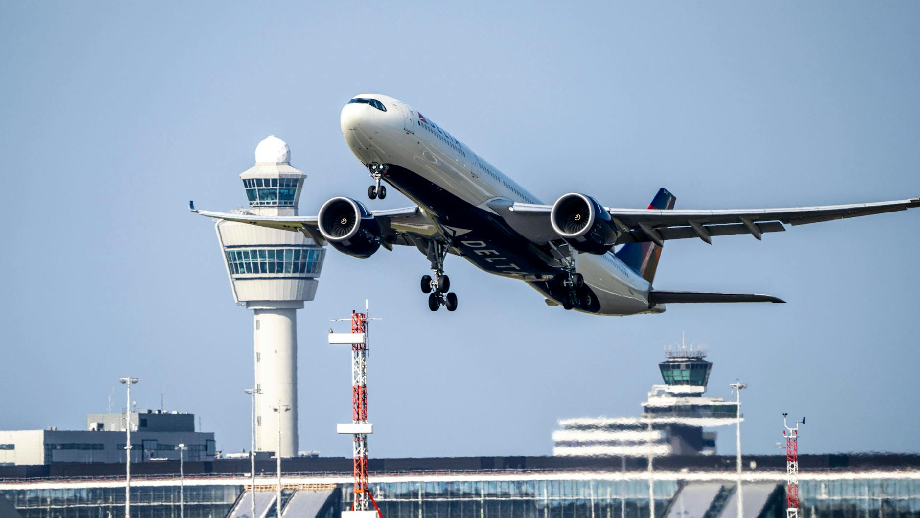 Wie genau das Problem im Flieger von Delta Air Lines entstand, ist bis heute unklar.