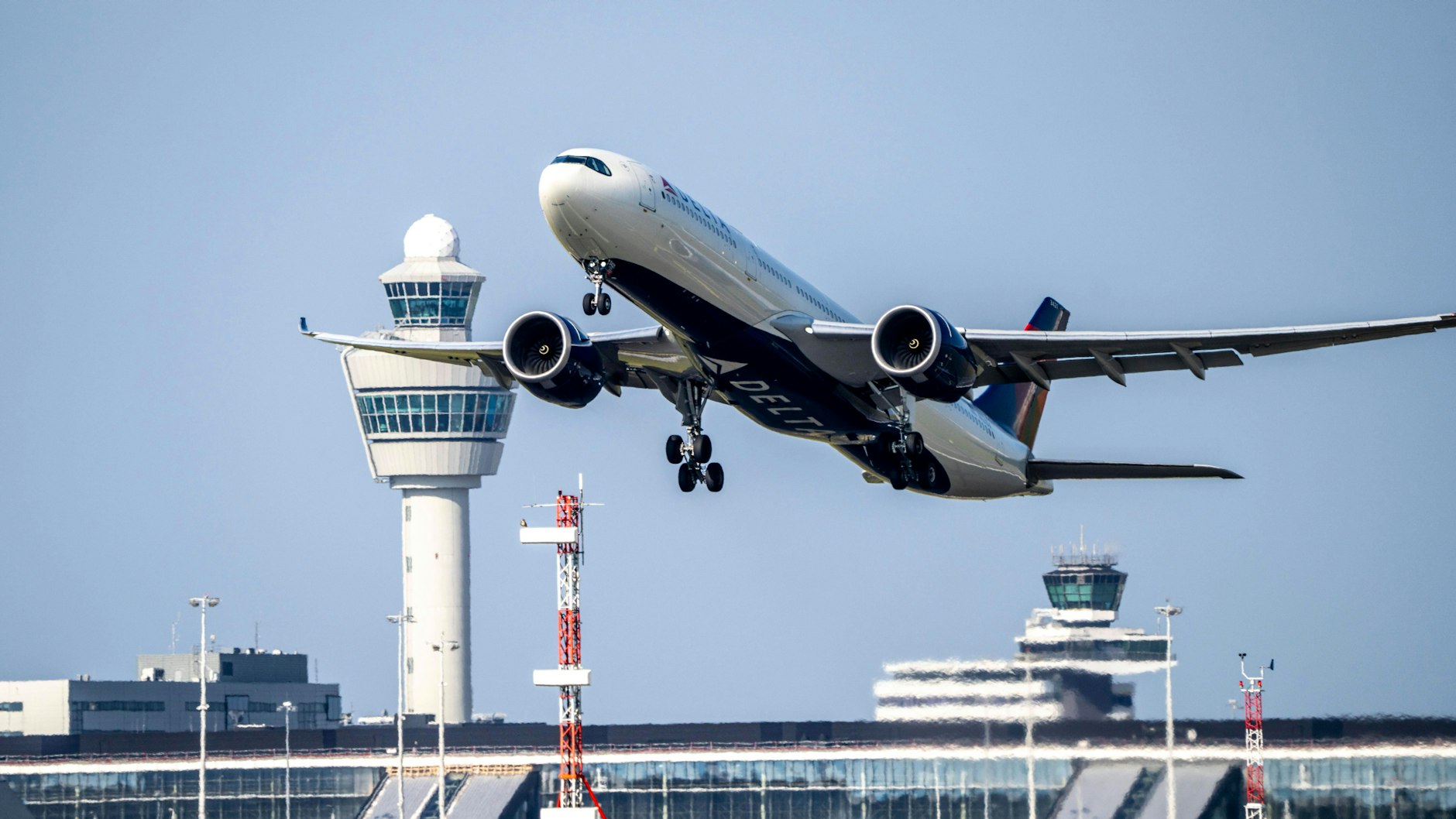 Wie genau das Problem im Flieger von Delta Air Lines entstand, ist bis heute unklar.