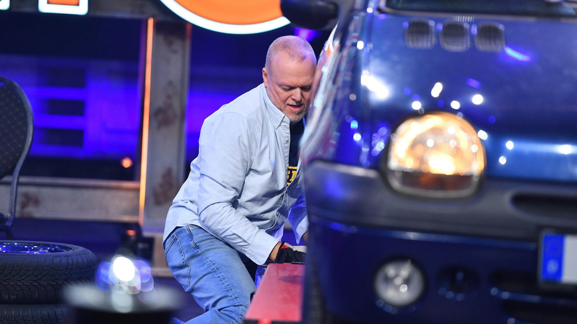 Stefan Raab wechselt Reifen: Dieses Spiel machte ihn so sauer. 