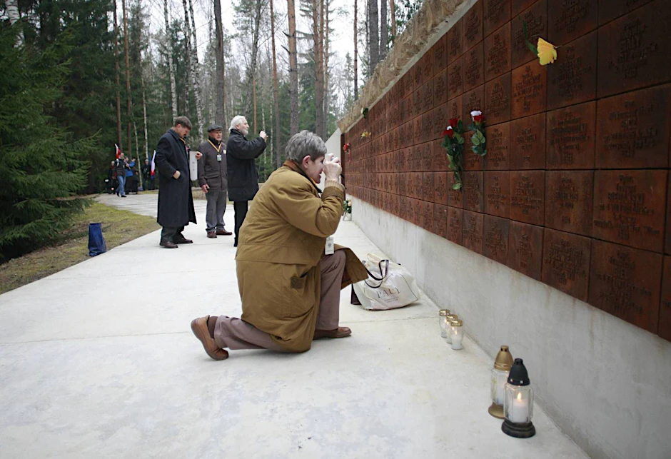 Eine offene Wunde auch nach 84 Jahren: Trauerfeier für die polnischen Opfer des Massakers von Katyn