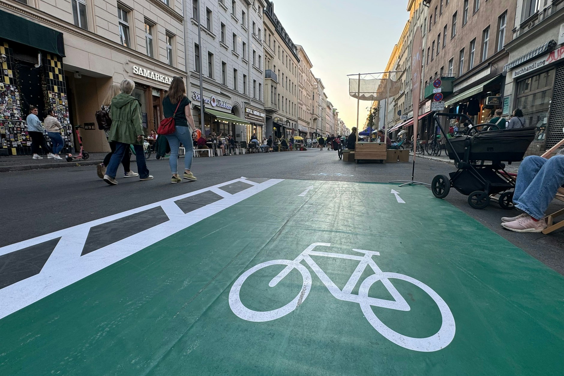 Kein Auto erlaubt. Parking Day auf der Oranienstraße am 20. September 2024