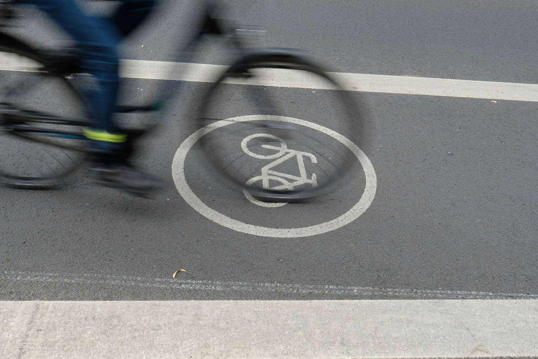 In Charlottenburg-Wilmersdorf entsteht ein neuer, temporärer Radweg.