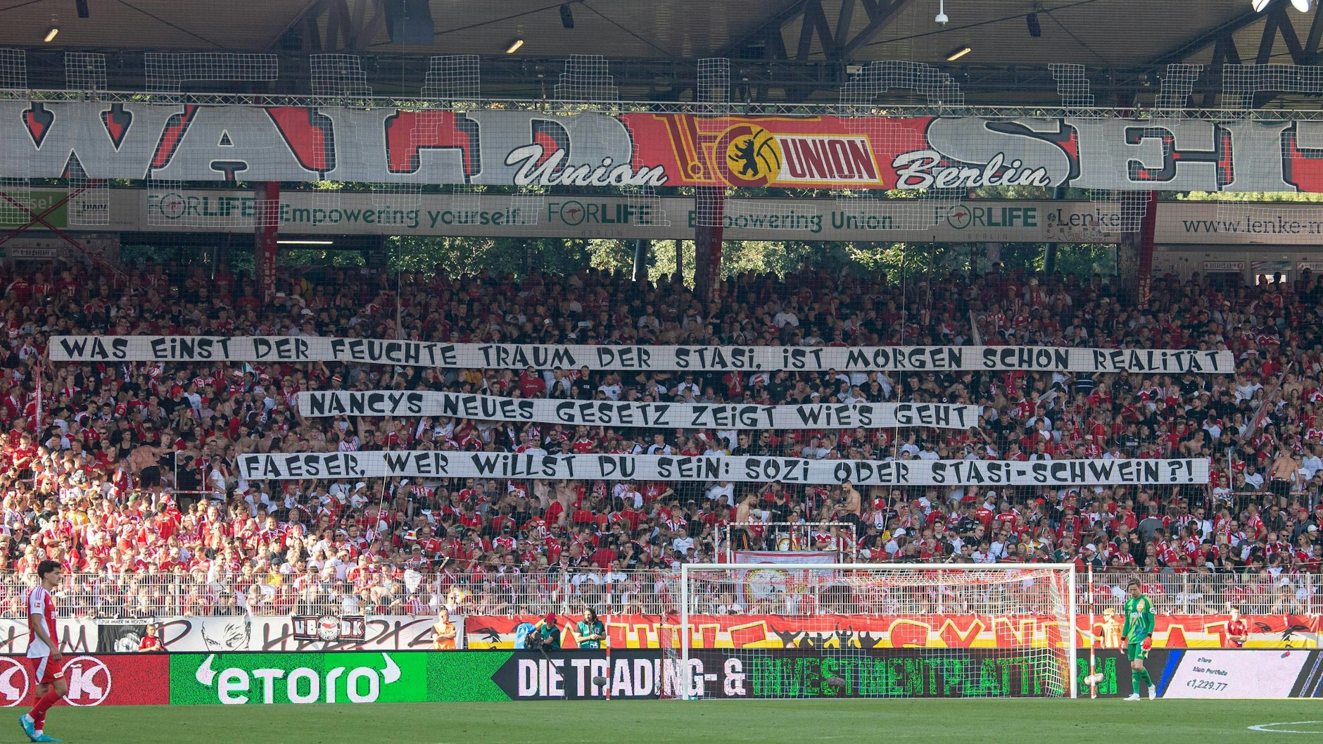 Harte Worte der Union-Ultras in Richtung von Nancy Faeser.