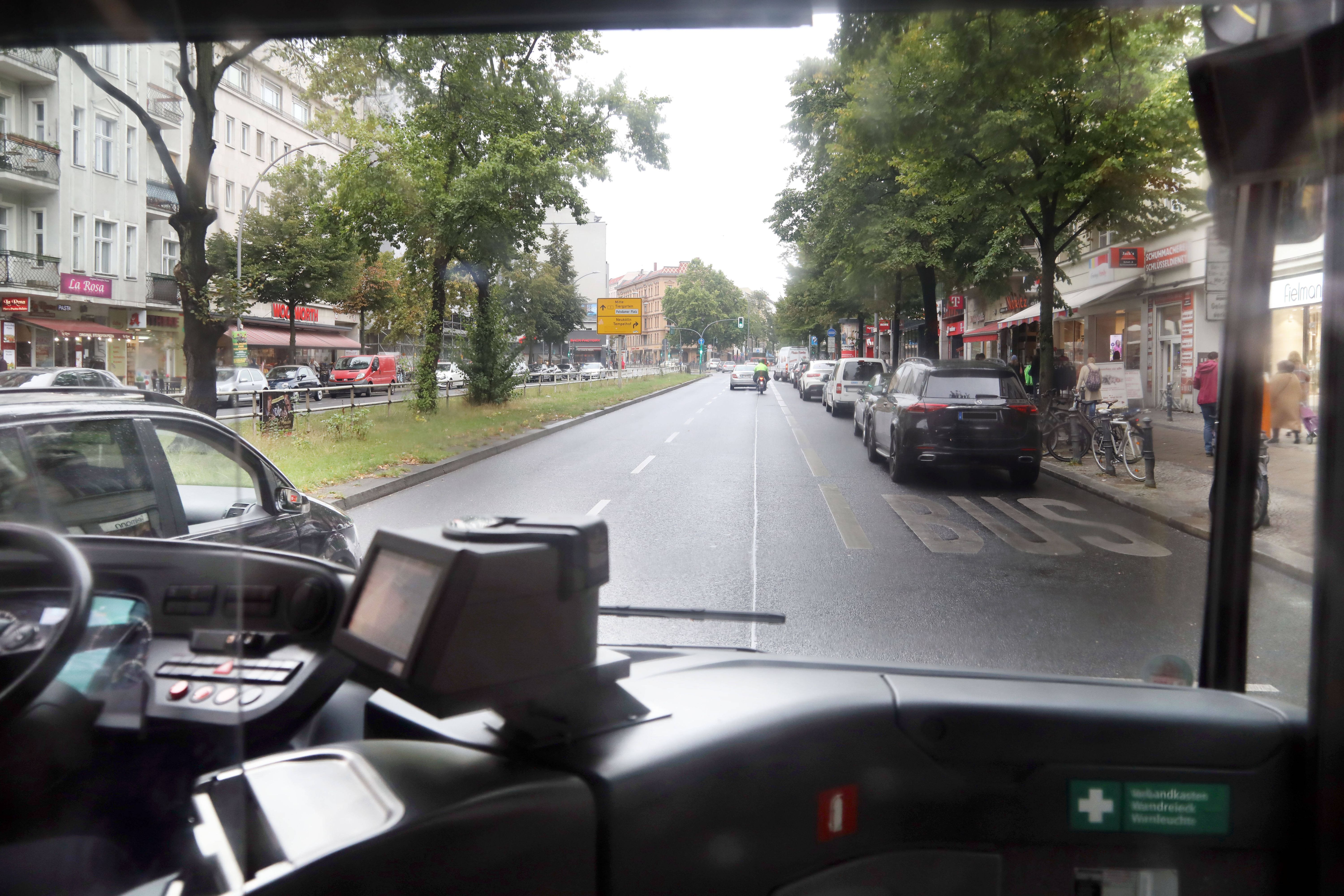 Image - Knallharte Jagd auf Busspur-Parker: Setzt die BVG jetzt Kameras ein?