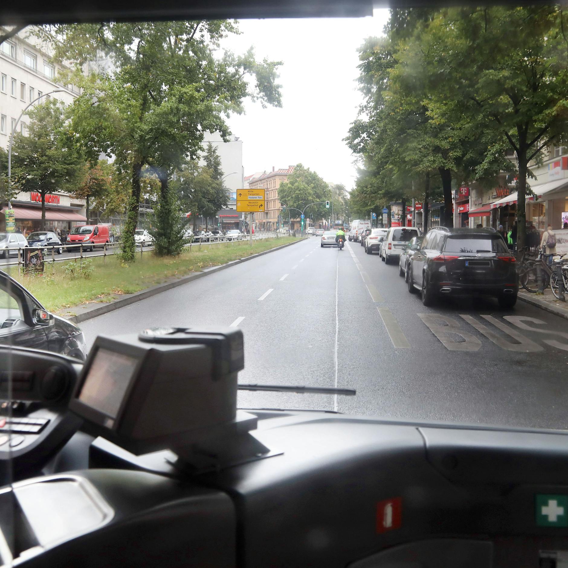 Knallharte Jagd auf Busspur-Parker: Setzt die BVG jetzt Kameras ein?