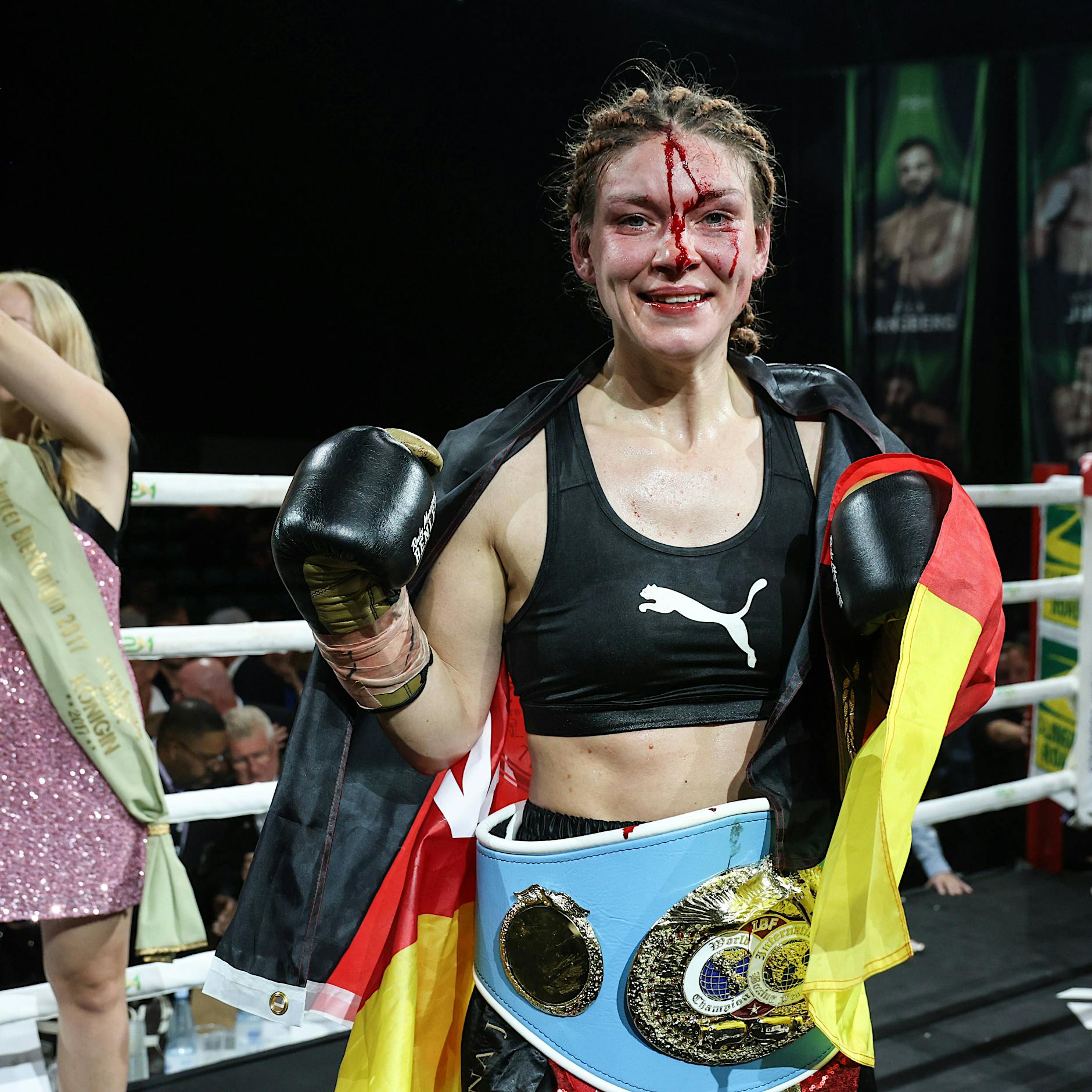 Blutüberströmt: Berlinerin Nina Meinke wird Box-Weltmeisterin