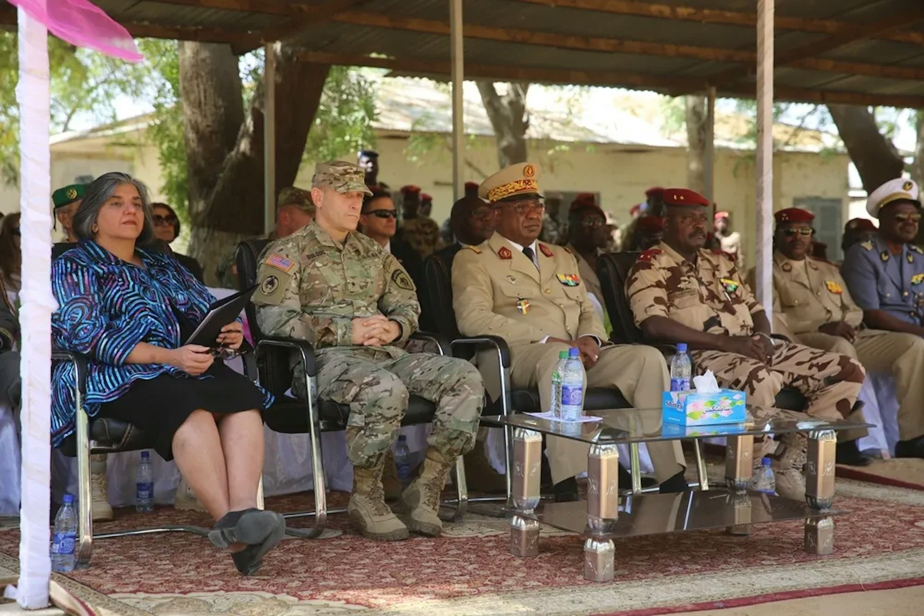 27. Februar 2017: Regierungs- und Militärbeamte der USA und des Tschad nehmen an der Eröffnung der Spezialeinsatzübungen Flintlock teil.