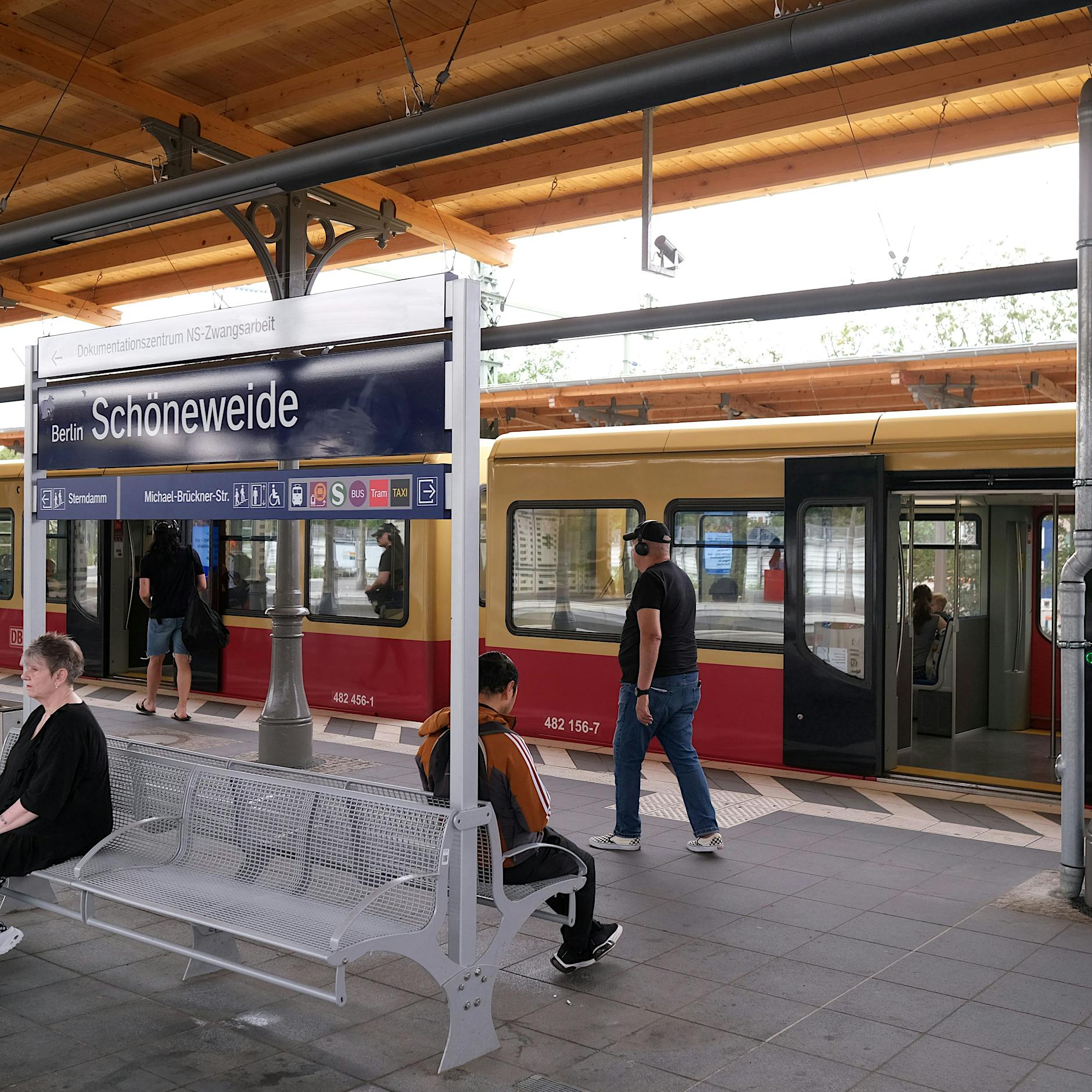 S-Bahnhof Schöneweide fast fertig: Doch Verbesserungen beim Hitzeschutz gefordert