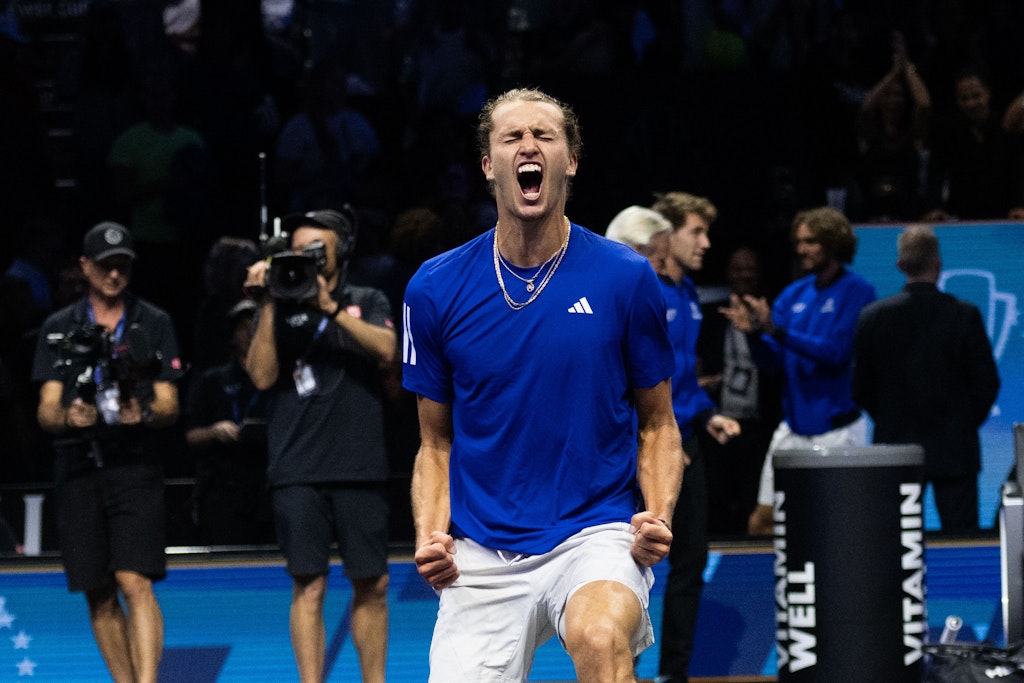 Zverev wins with Team Europe at the Laver Cup – but leaves Davis Cup participation open