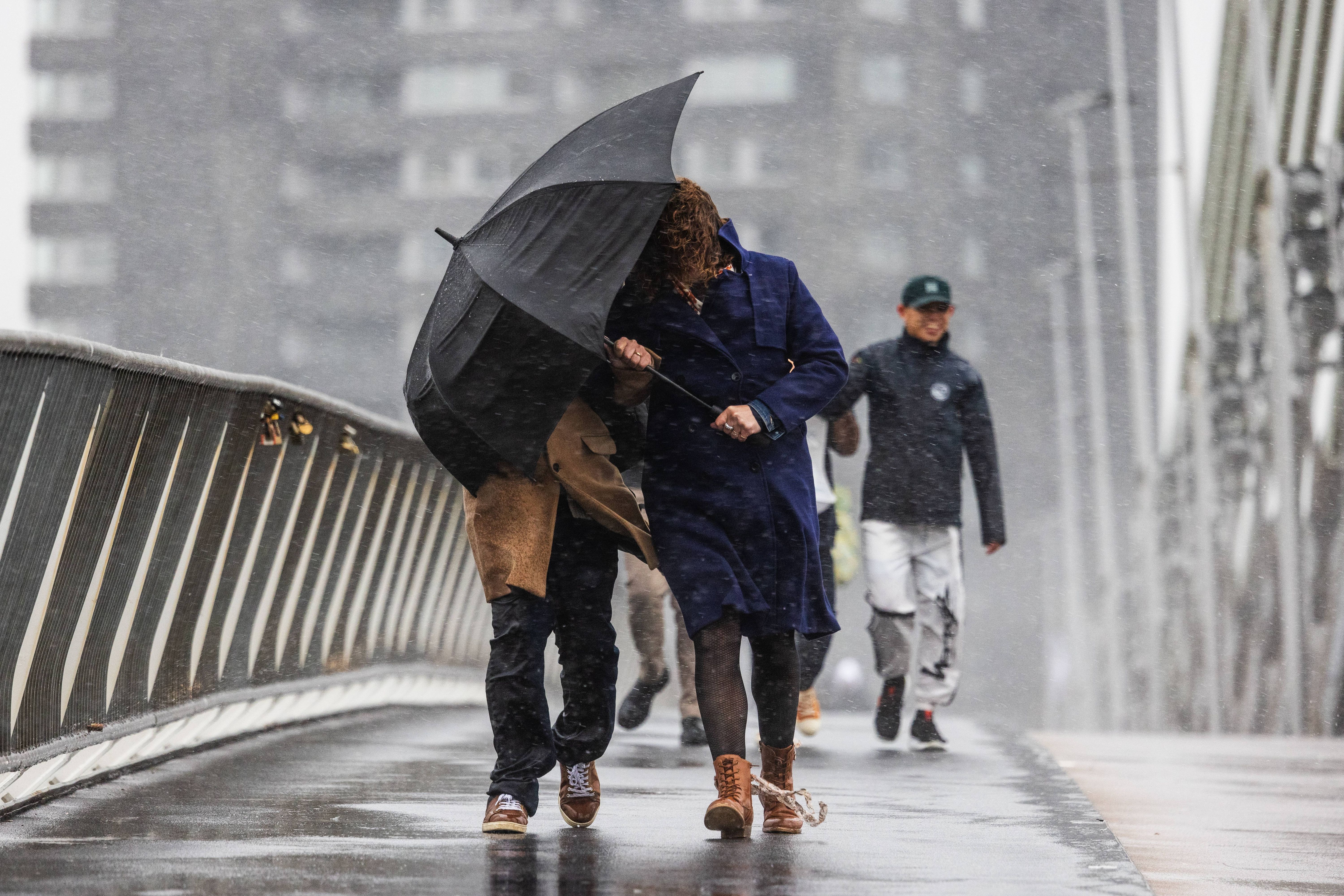 Image - Meteorologen warnen: Radikaler Wetterwechsel, Sturm bedroht Deutschland!