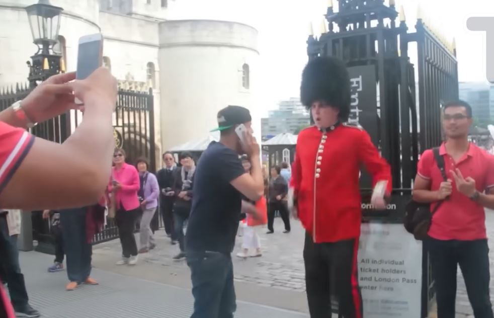 Royal Guard: Warum Sie die Wachleute besser nicht nerven – mit Video