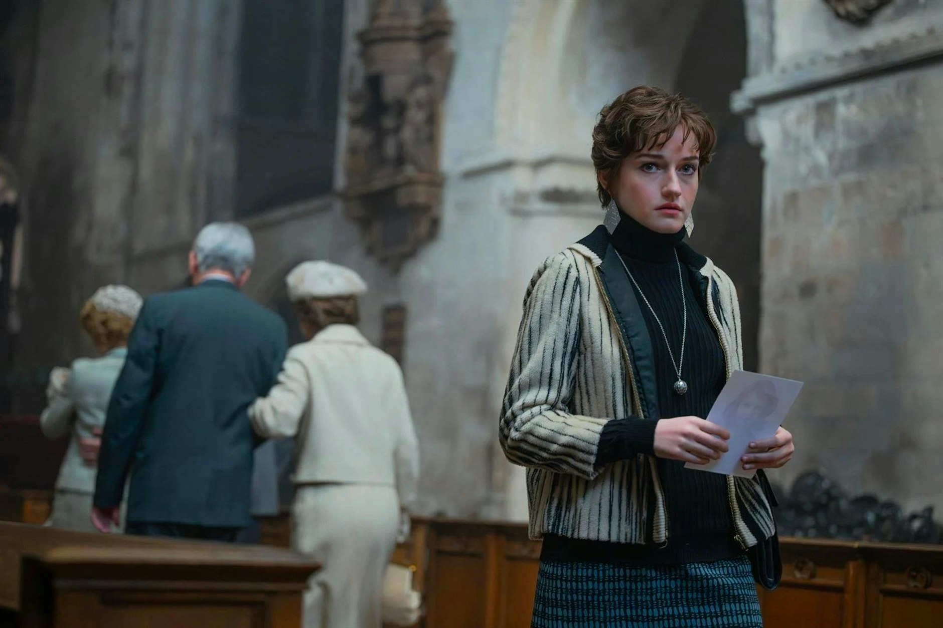 Szene aus „Apartment 7A“ mit der Schauspielerin Julia Garner als Terry Gionoffrio