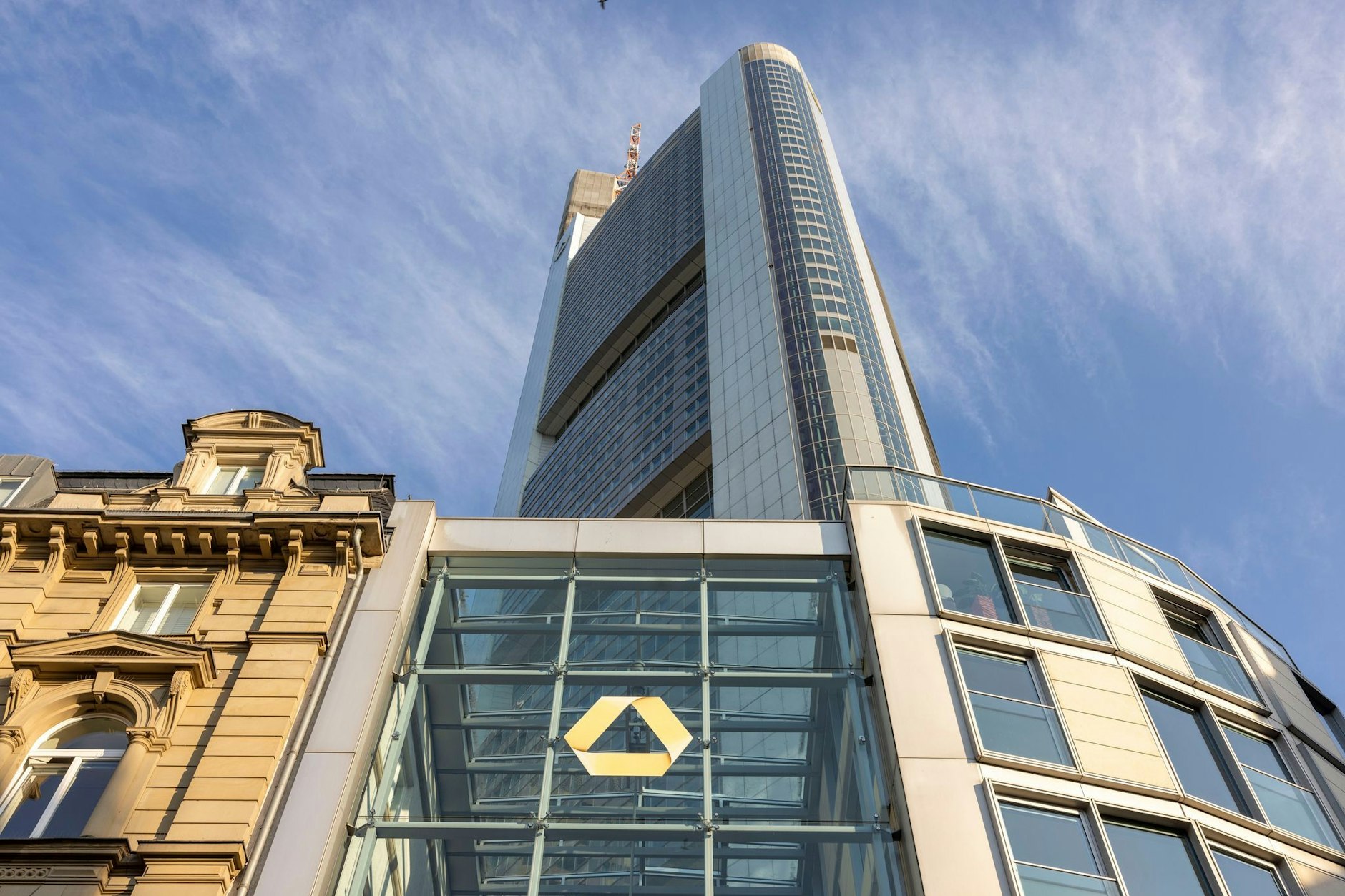 Blick auf die Zentrale der Commerzbank in Frankfurt am Main