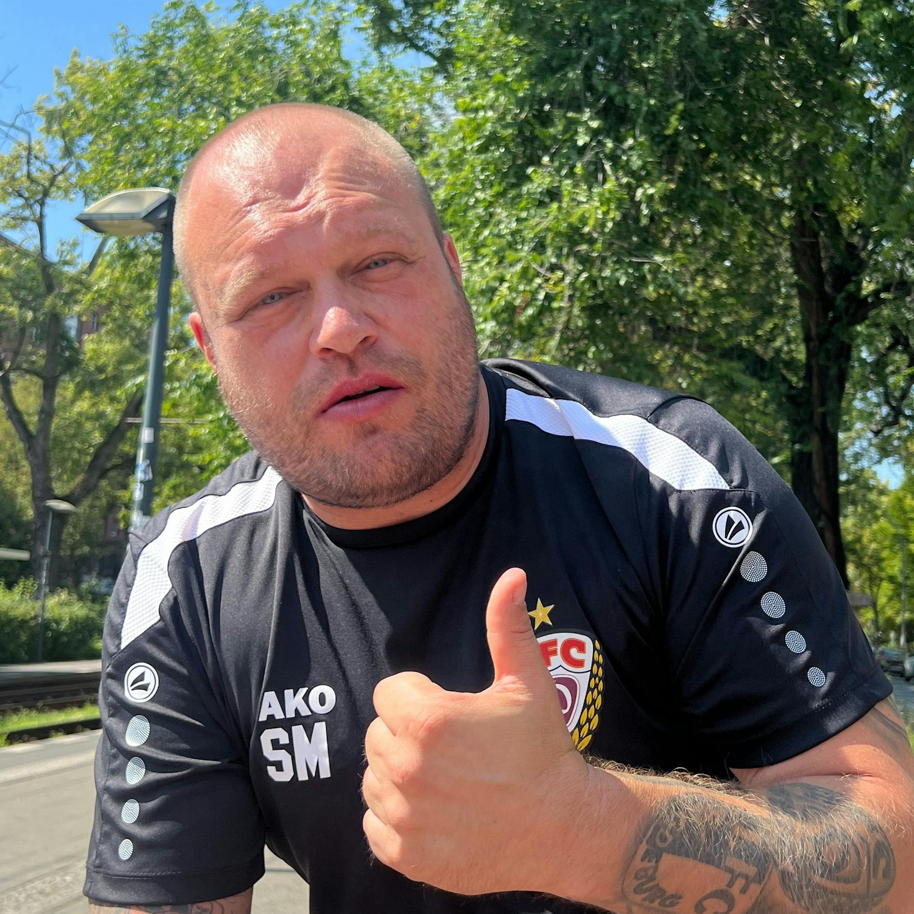 Stefan Malchow, Kult-Zeugwart des BFC Dynamo, will am liebsten mit drei Punkten in den Montag gehen.