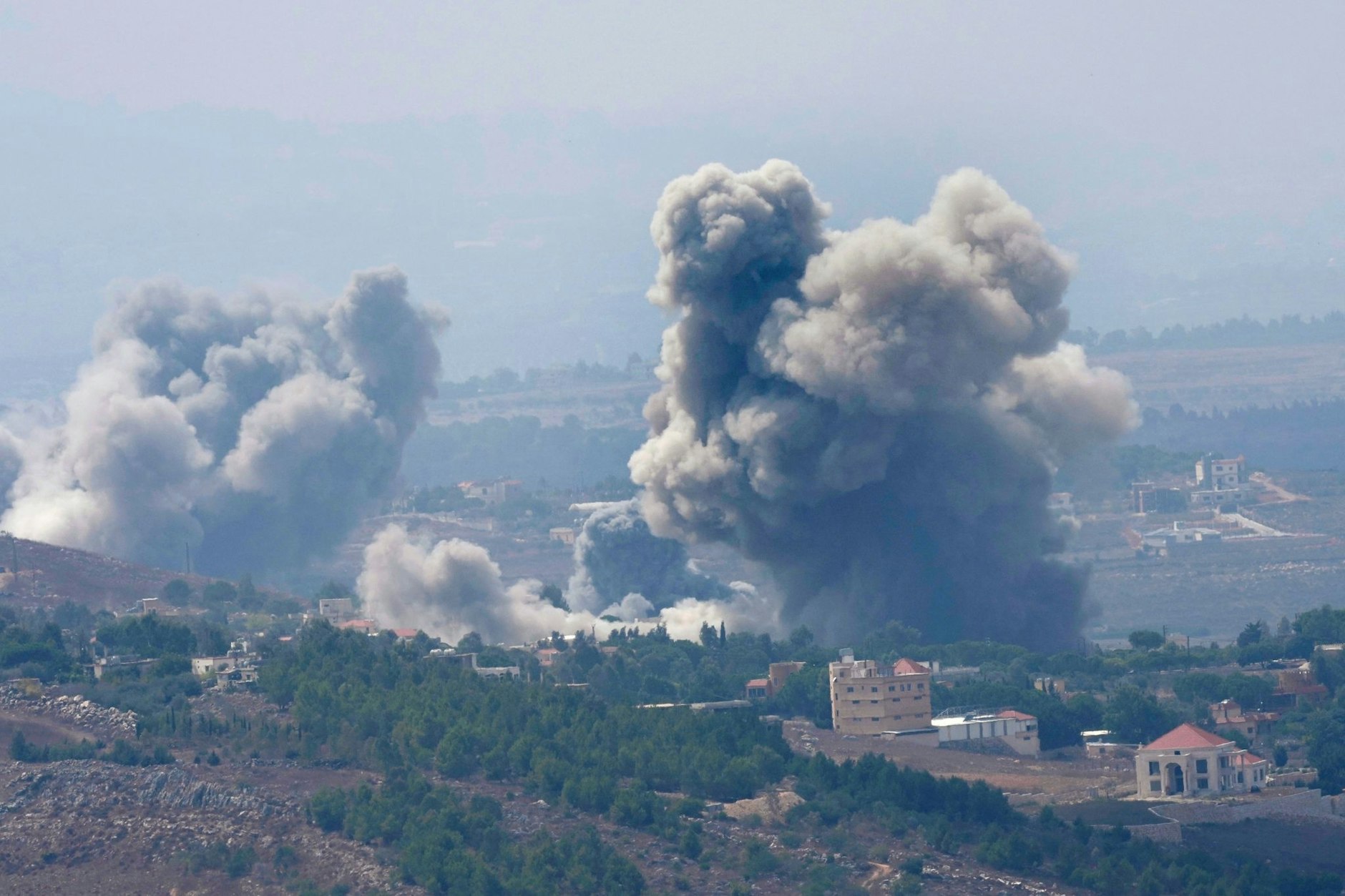 Getroffen von israelischen Raketen: Rauchwolken über dem südlichen Libanon.
