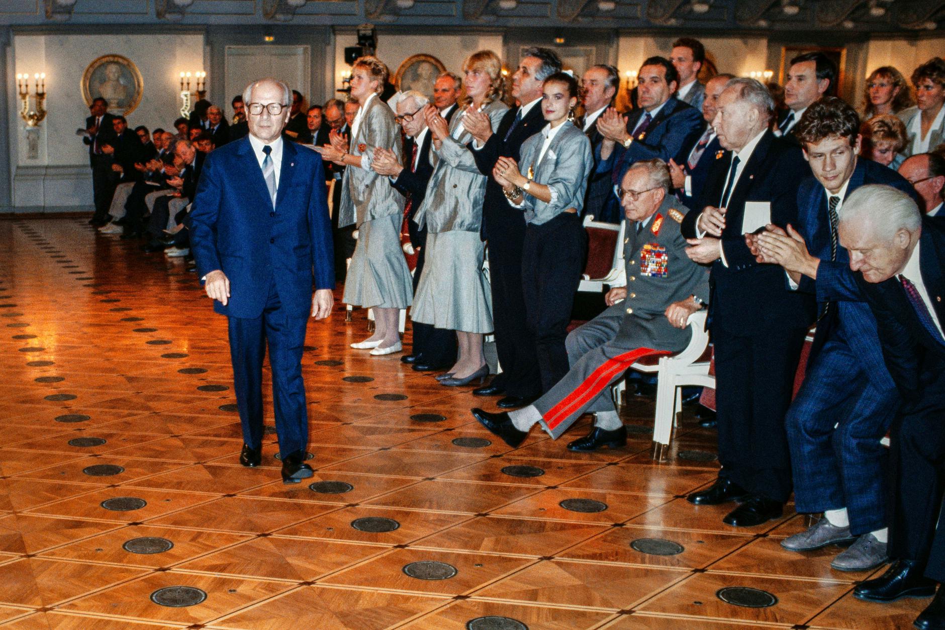 Erich Honecker bei der Olympia-Feier der DDR 1988.