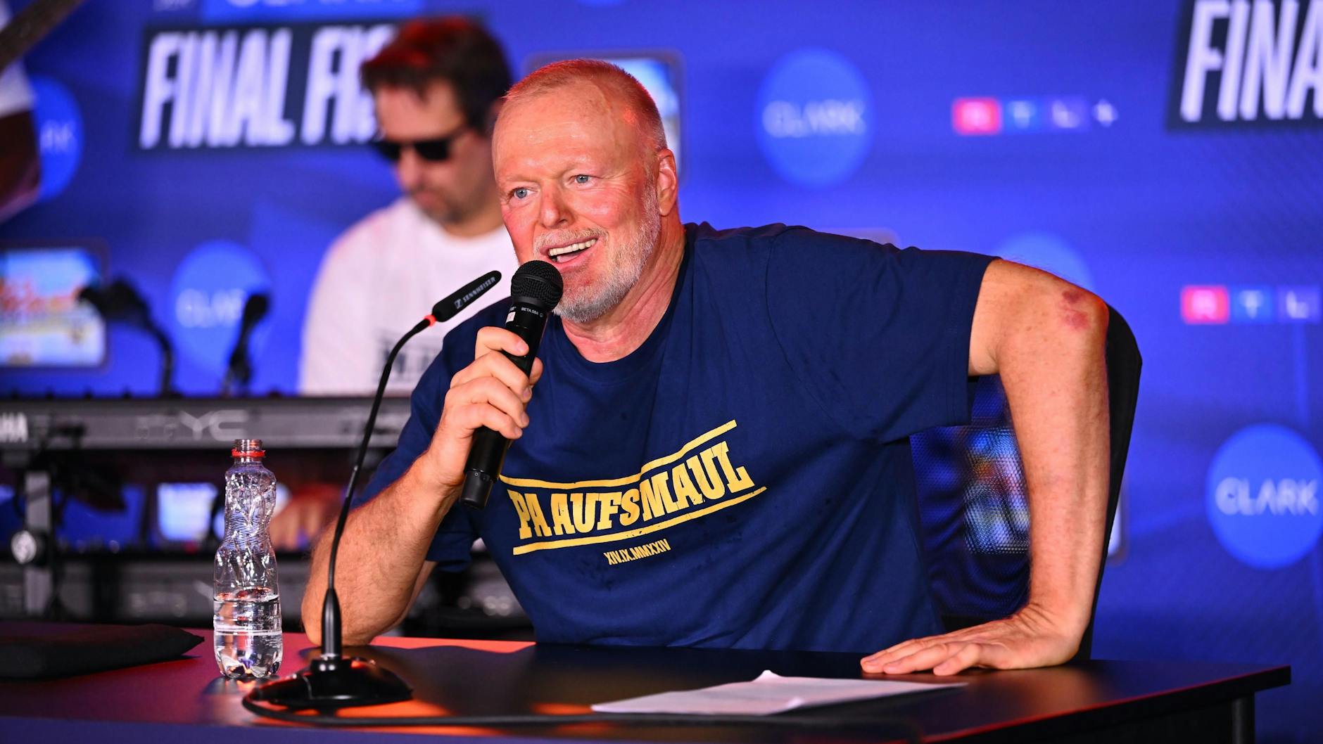 Stefan Raab verkündete auf einer Pressekonferenz sein großes Comeback.