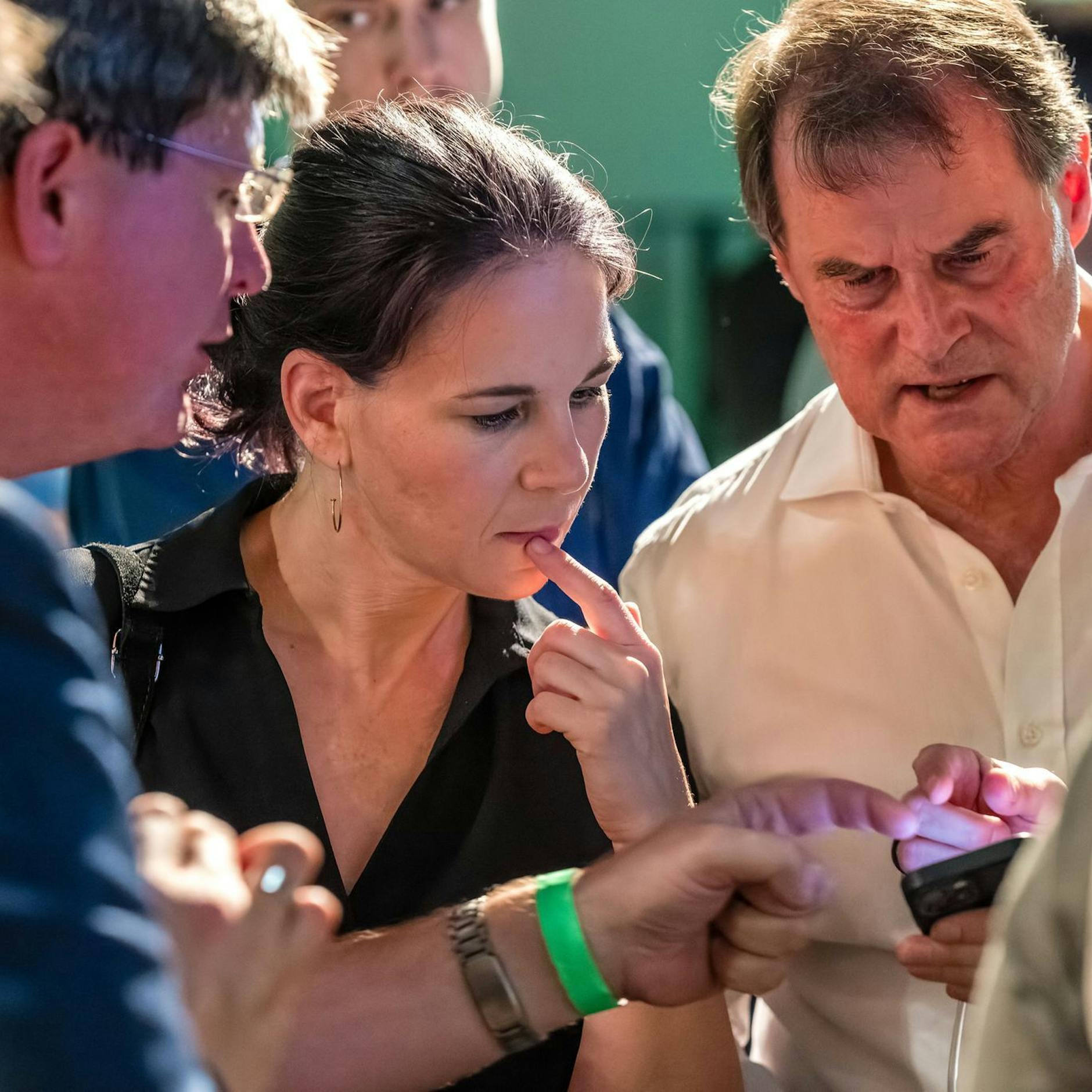 Image - Grünen-Beben und Ampel-Stress nach den Ostwahlen: Die „politische Mitte“ am Abgrund