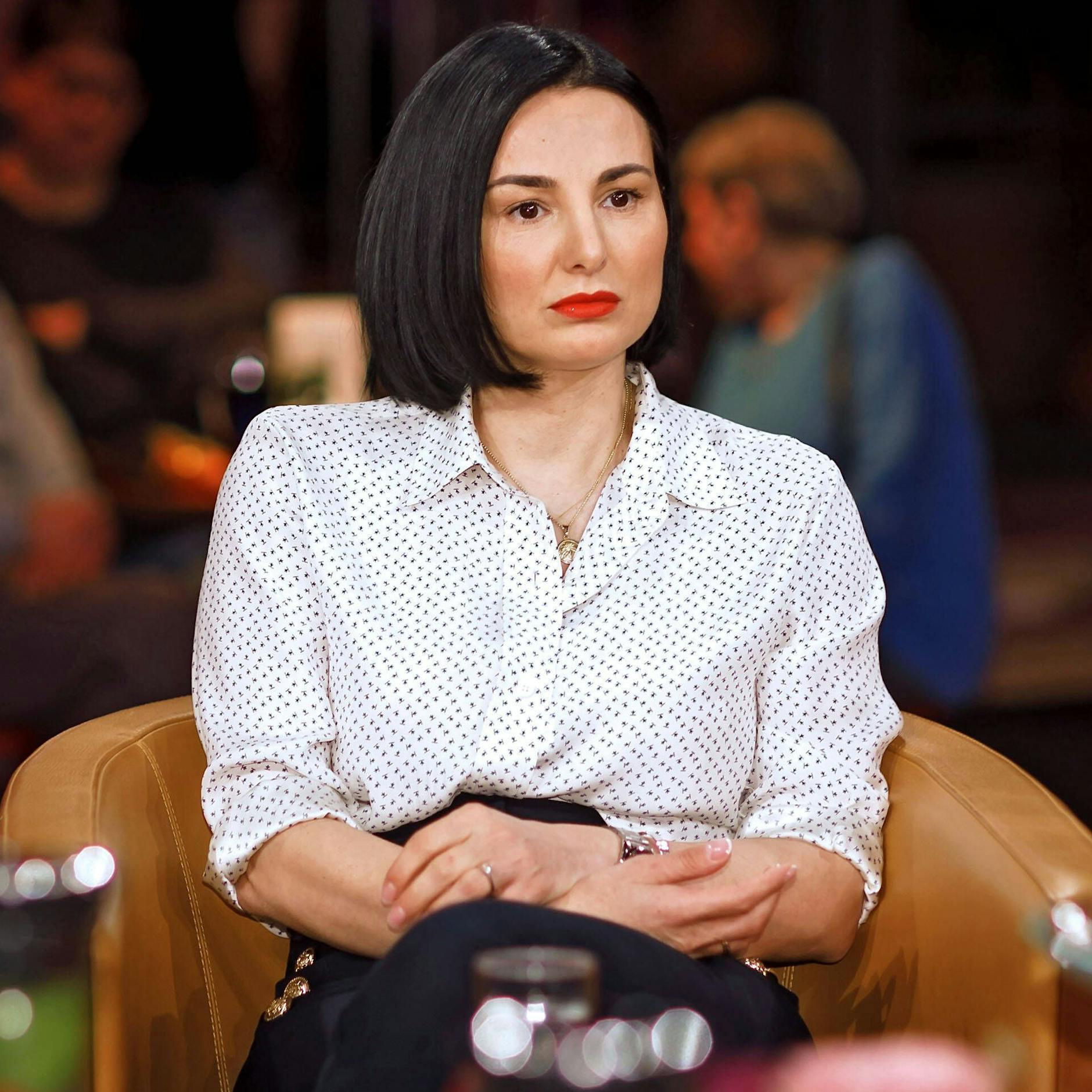 Mimi Fiedler am Boden zerstört: Ihr Ex ist ausgerechnet in SIE verliebt