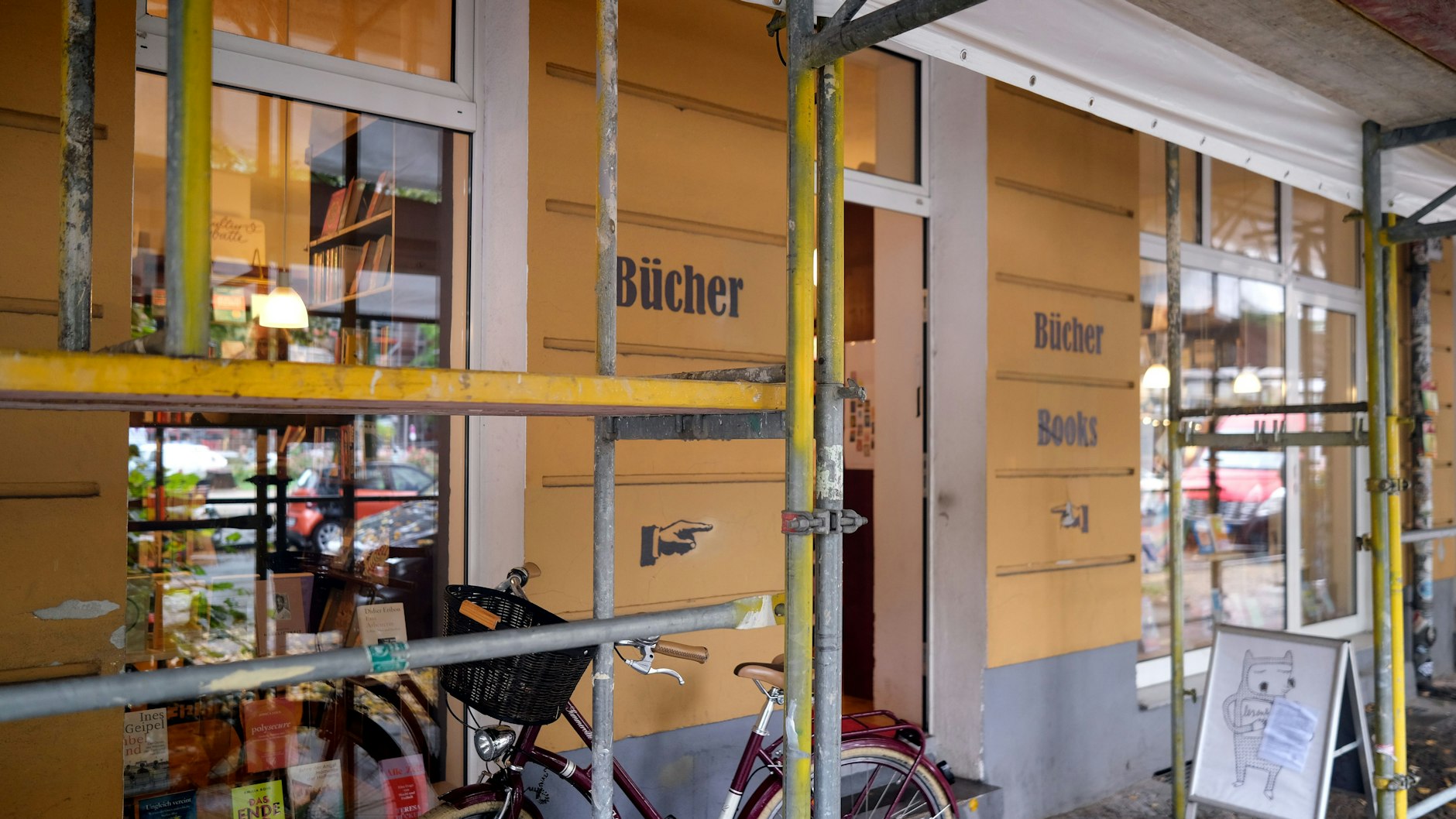 Der Buchladen von Beate Klemm in der Wühlischstraße in Berlin-Friedrichshain