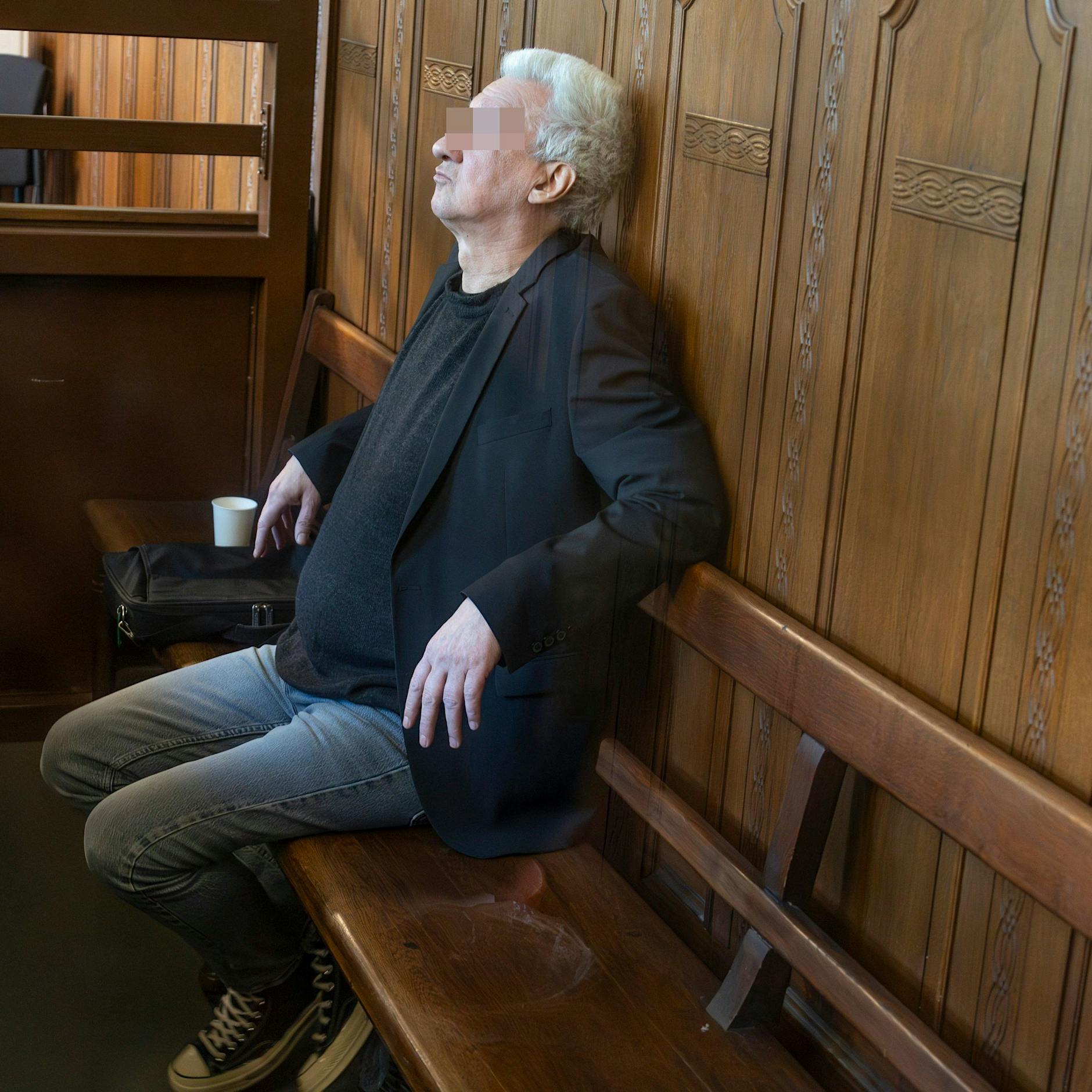 Millionen Betrugs-Prozess gegen Goldhändler und Escort-Lady