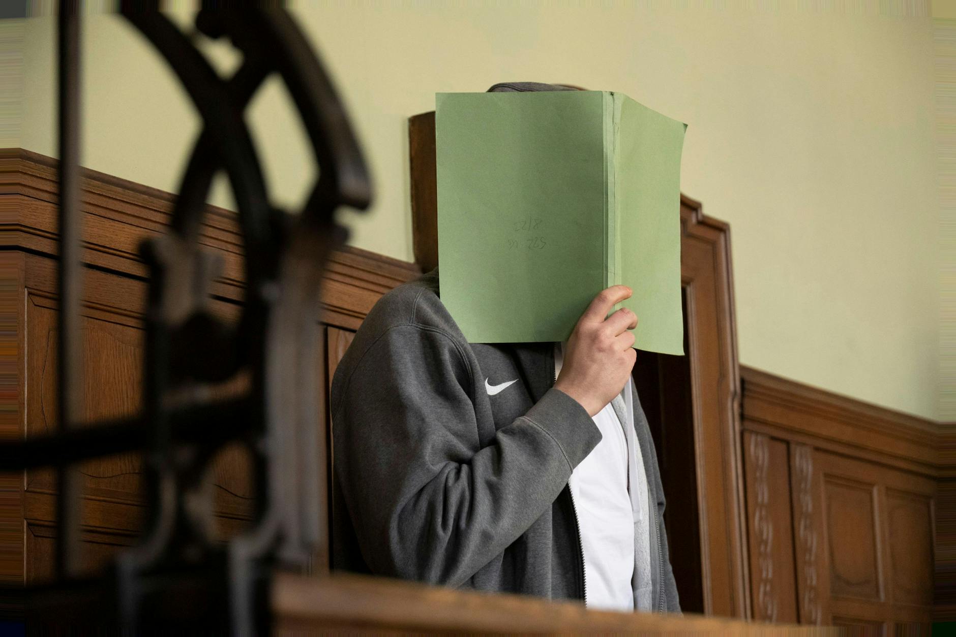 Der Angeklagte hat gestanden, seine Ex-Partnerin umgebracht zu haben.