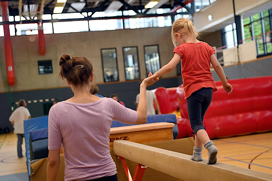 Um der wachsenden Zahl der Schulkinder gerecht zu werden, wird in Pankow eine neue Sporthalle gebaut.