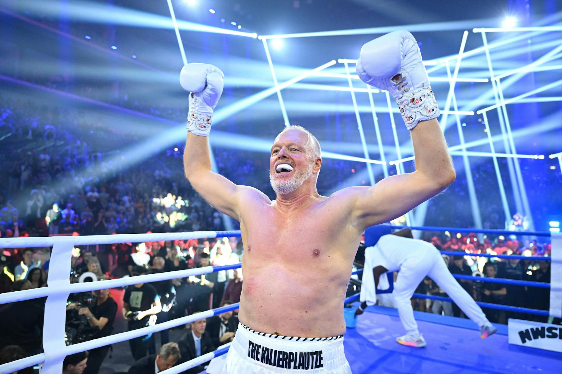 Stefan Raab feiert sich seit seinem Boxkampf selbst auf RTL.