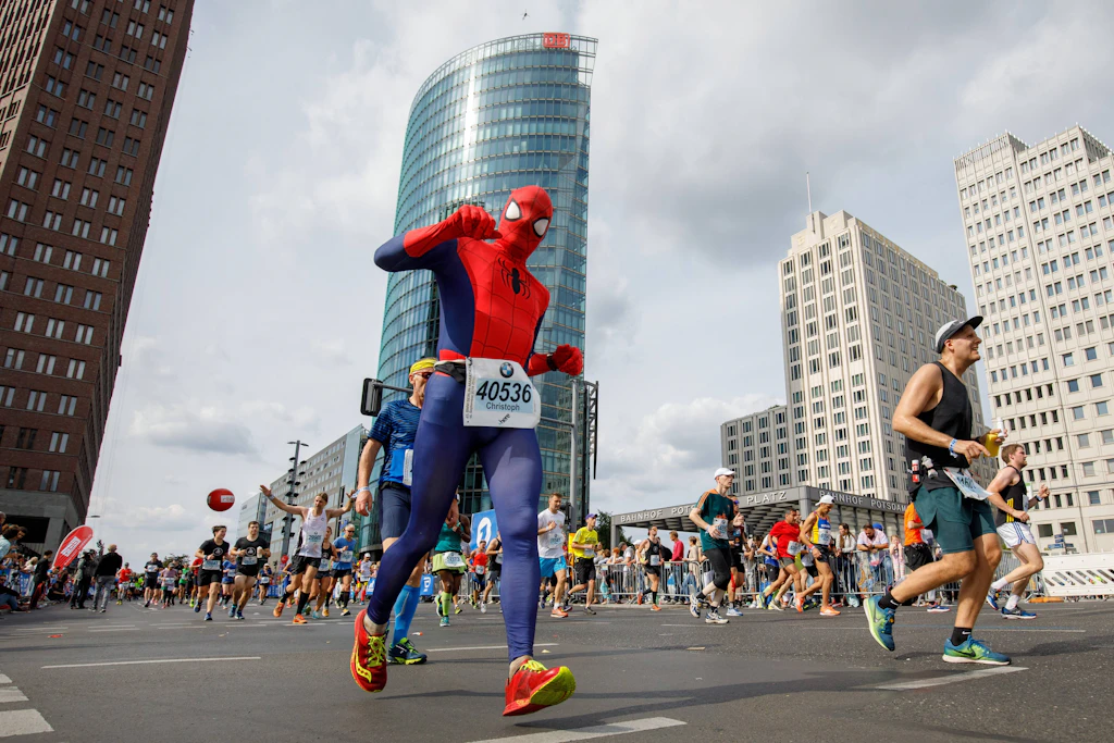 Wildschweine, Helden, Betrüger: Fünf Geschichten aus 50 Jahren Berlin-Marathon